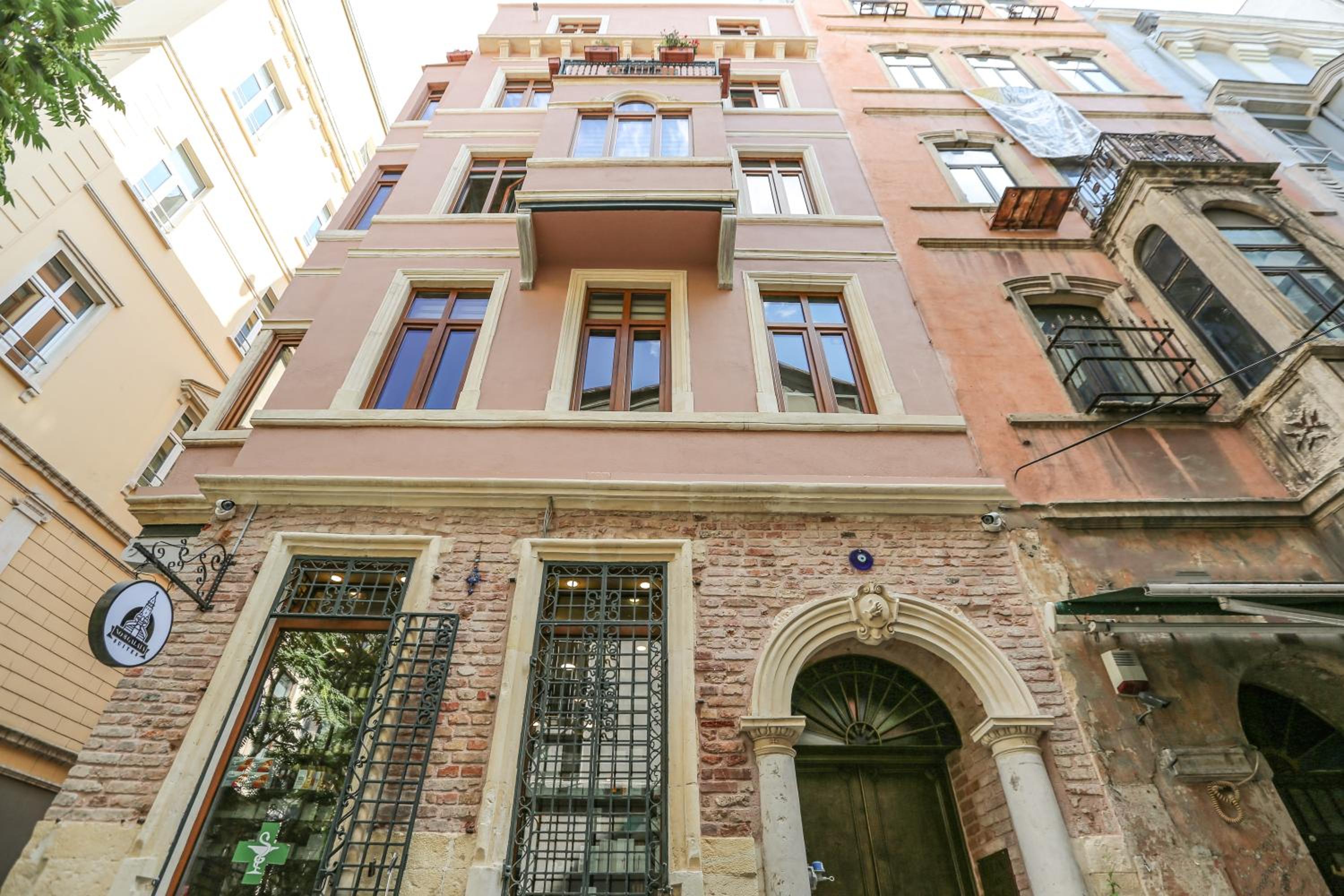 No 8 Galata - Image 22