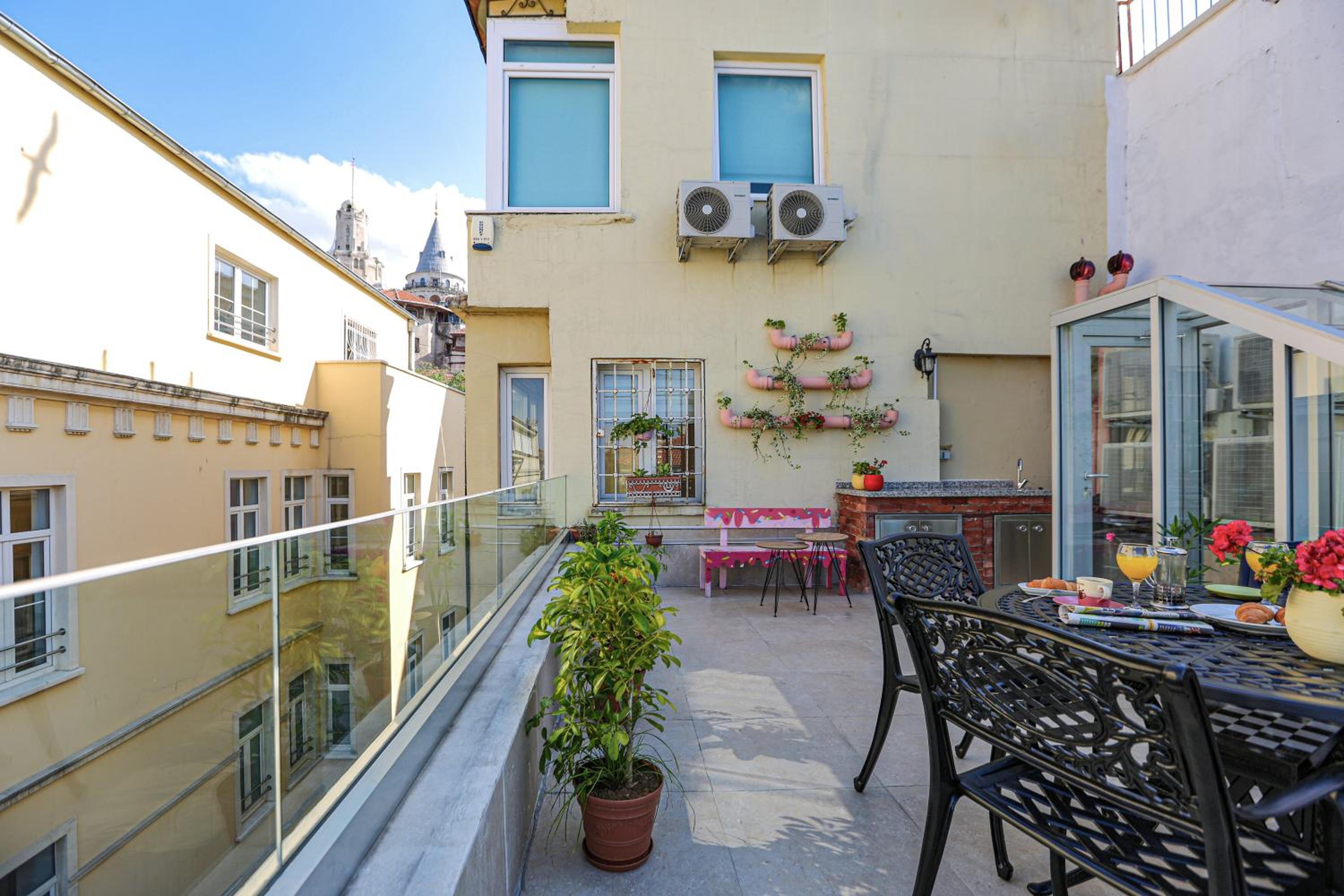 No 8 Galata - Image 28