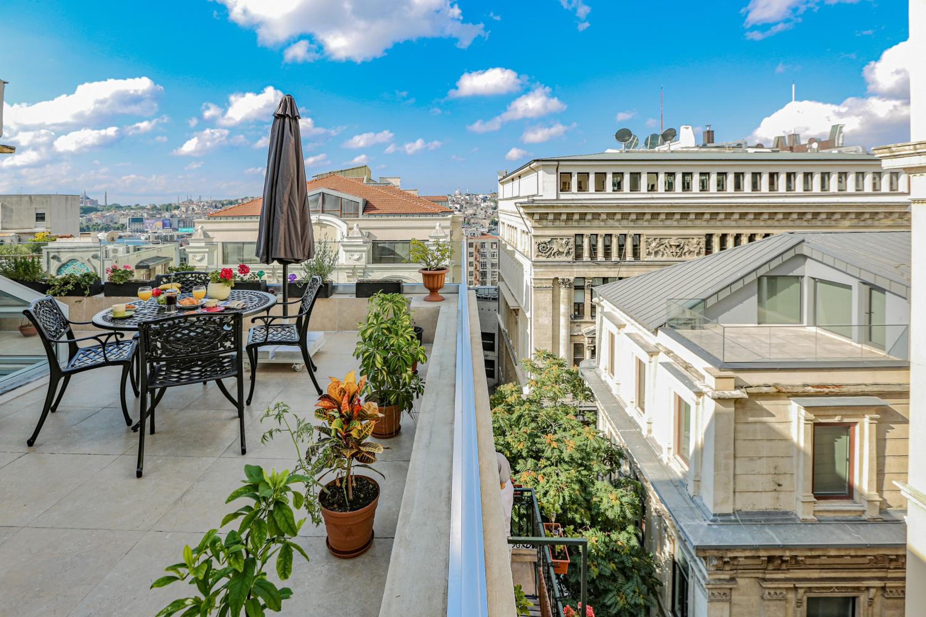 No 8 Galata - Image 30