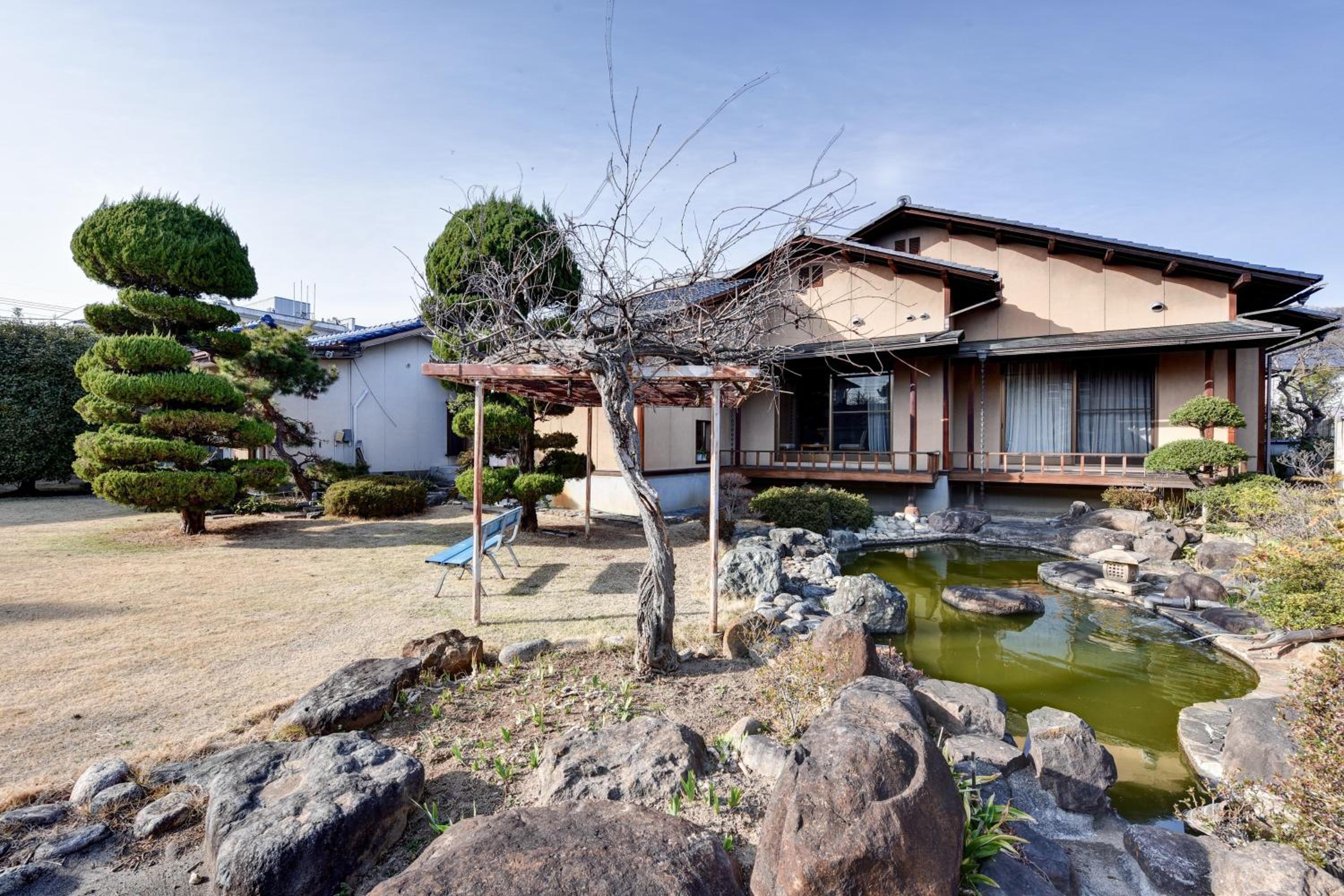 Rakusuien