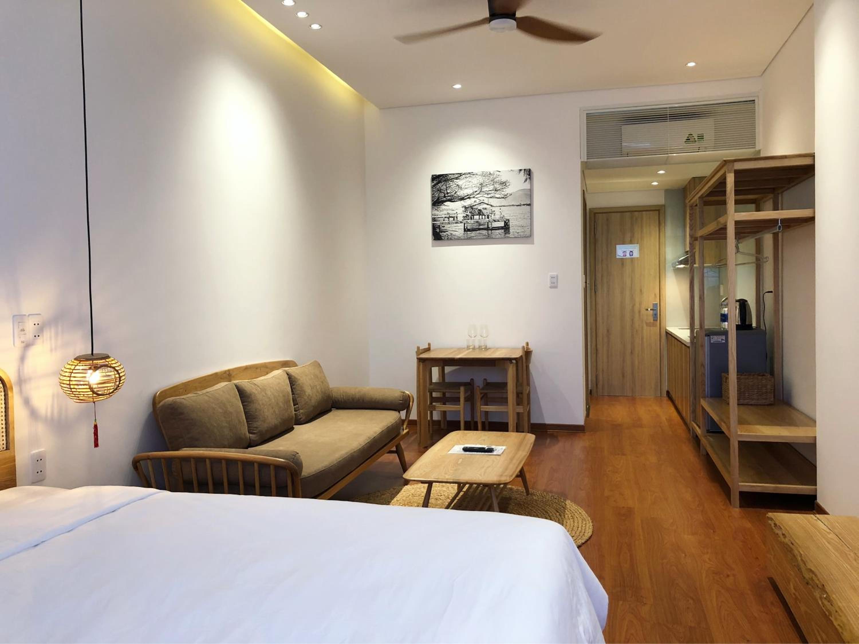 Khe Suites 06BR Private House near Lotte-Asia Park - Self Check-in with Lockbox view 2