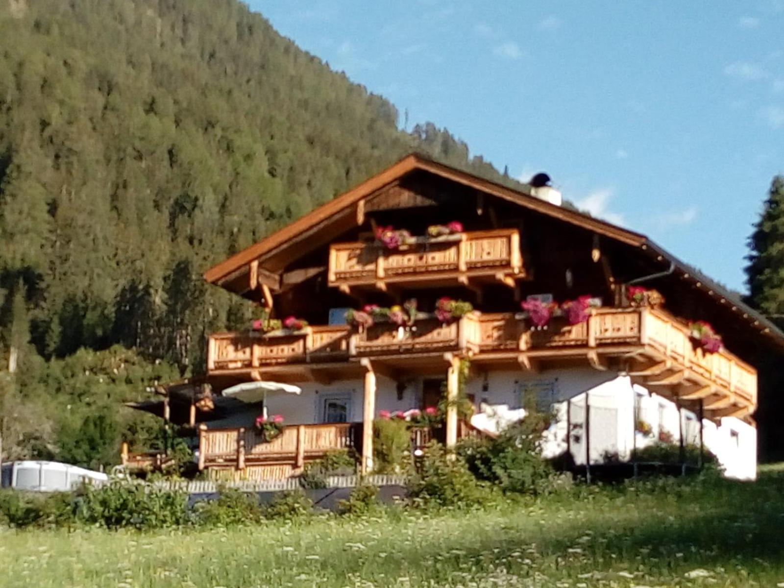 Bed & Breakfast Dolomiti Bey Haus Pinter