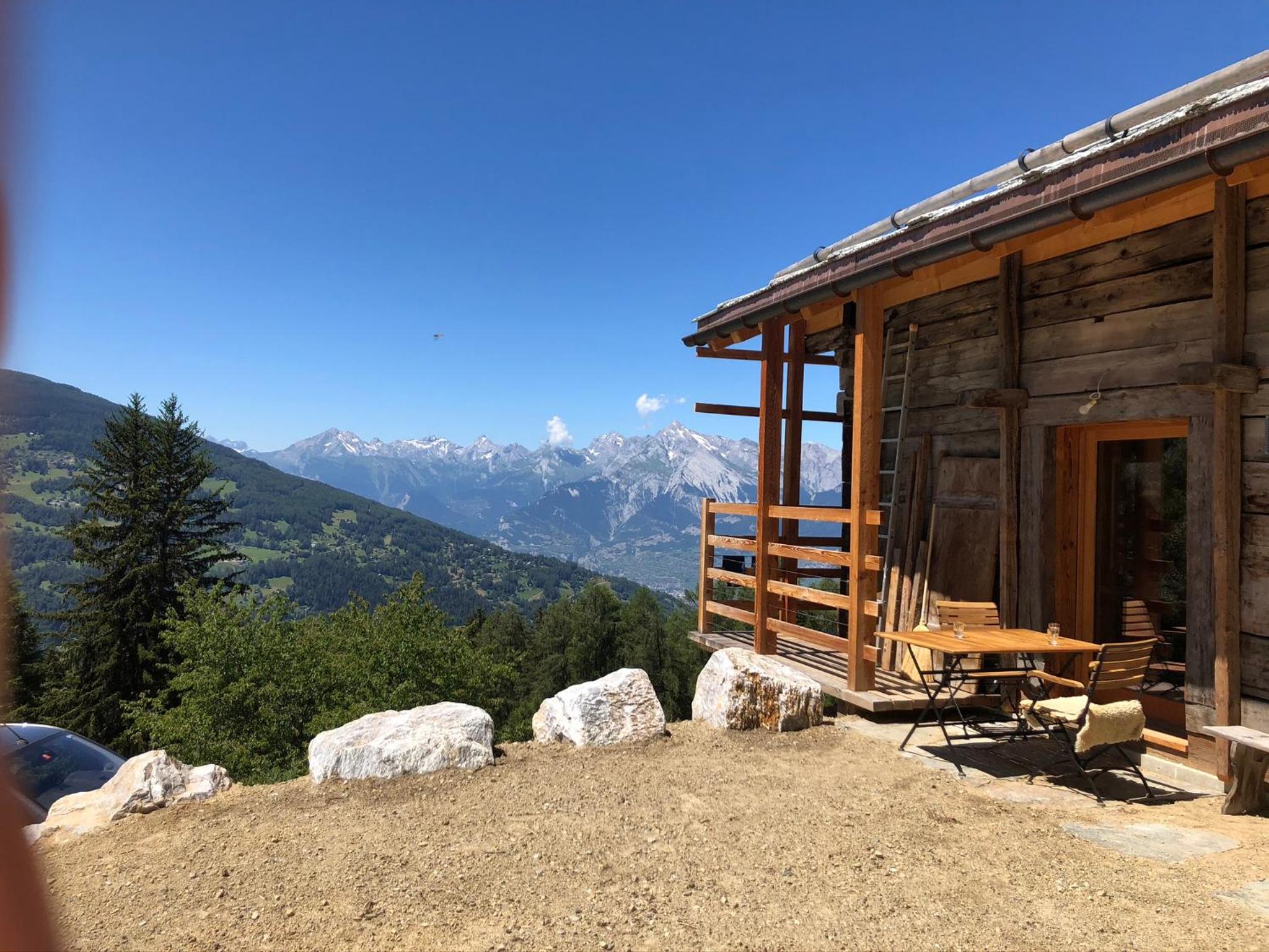CHEZ FOLLO view 3