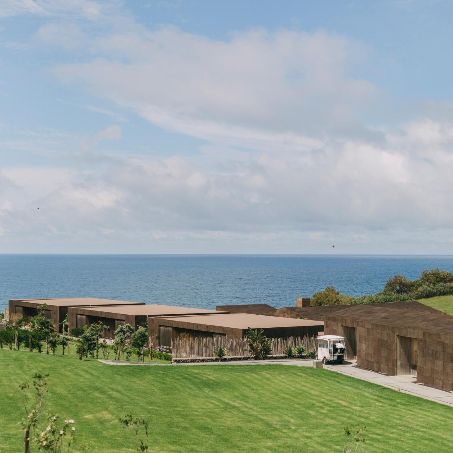 Hotel Santa Barbara Eco-Beach Resort