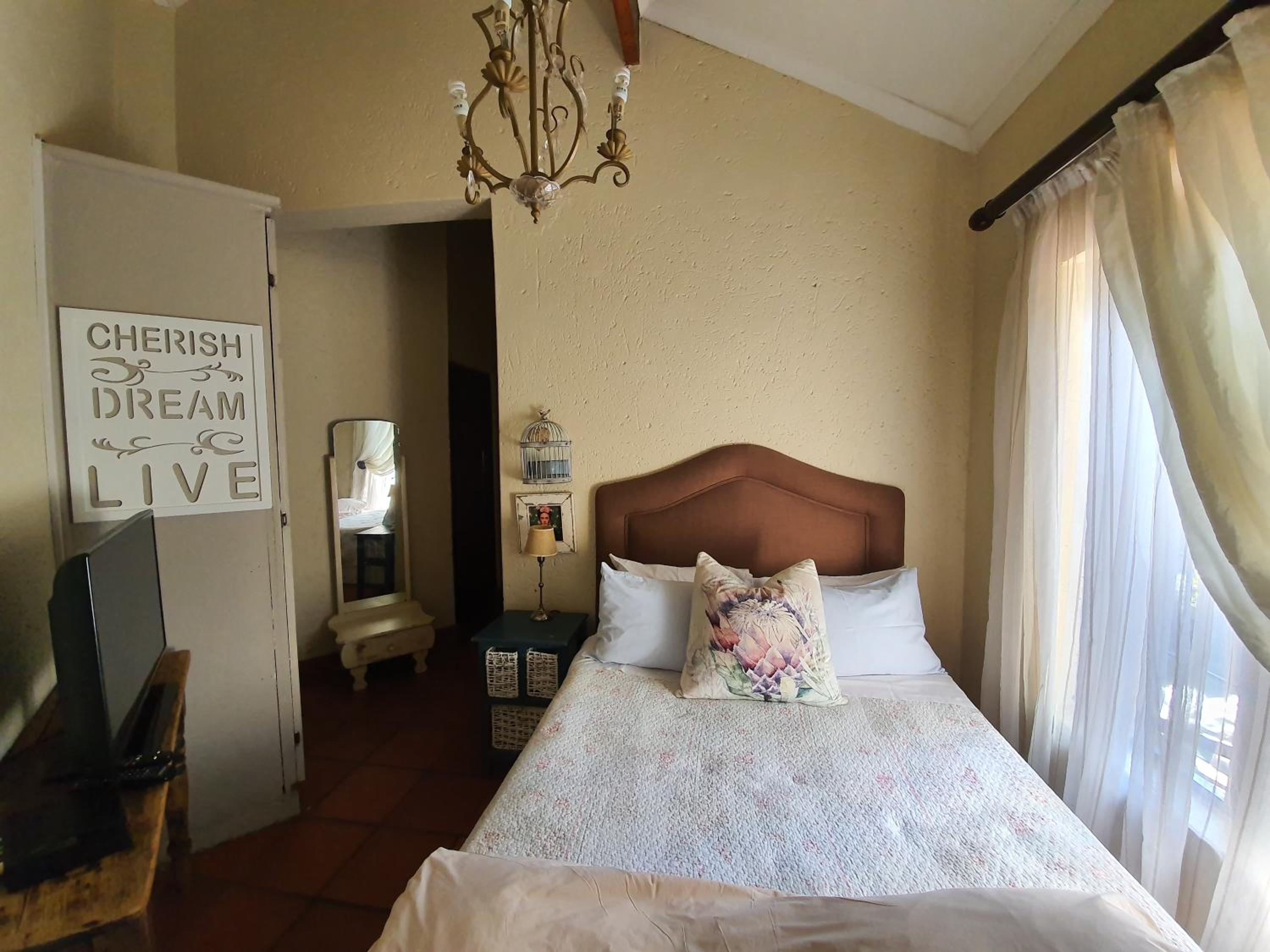 Waterhouse Guest Lodge - Indus Street — photo 11