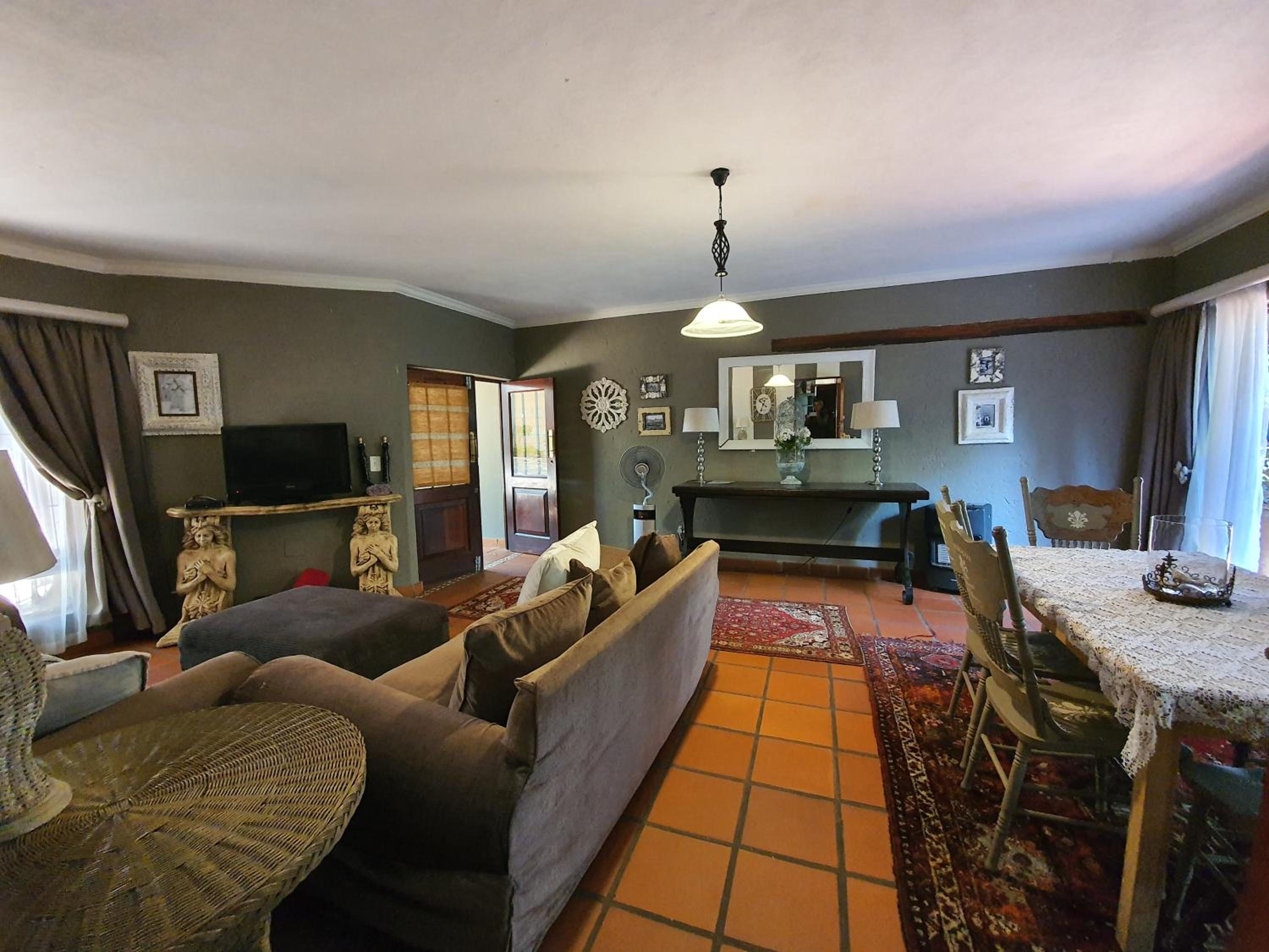 Waterhouse Guest Lodge - Indus Street — photo 15