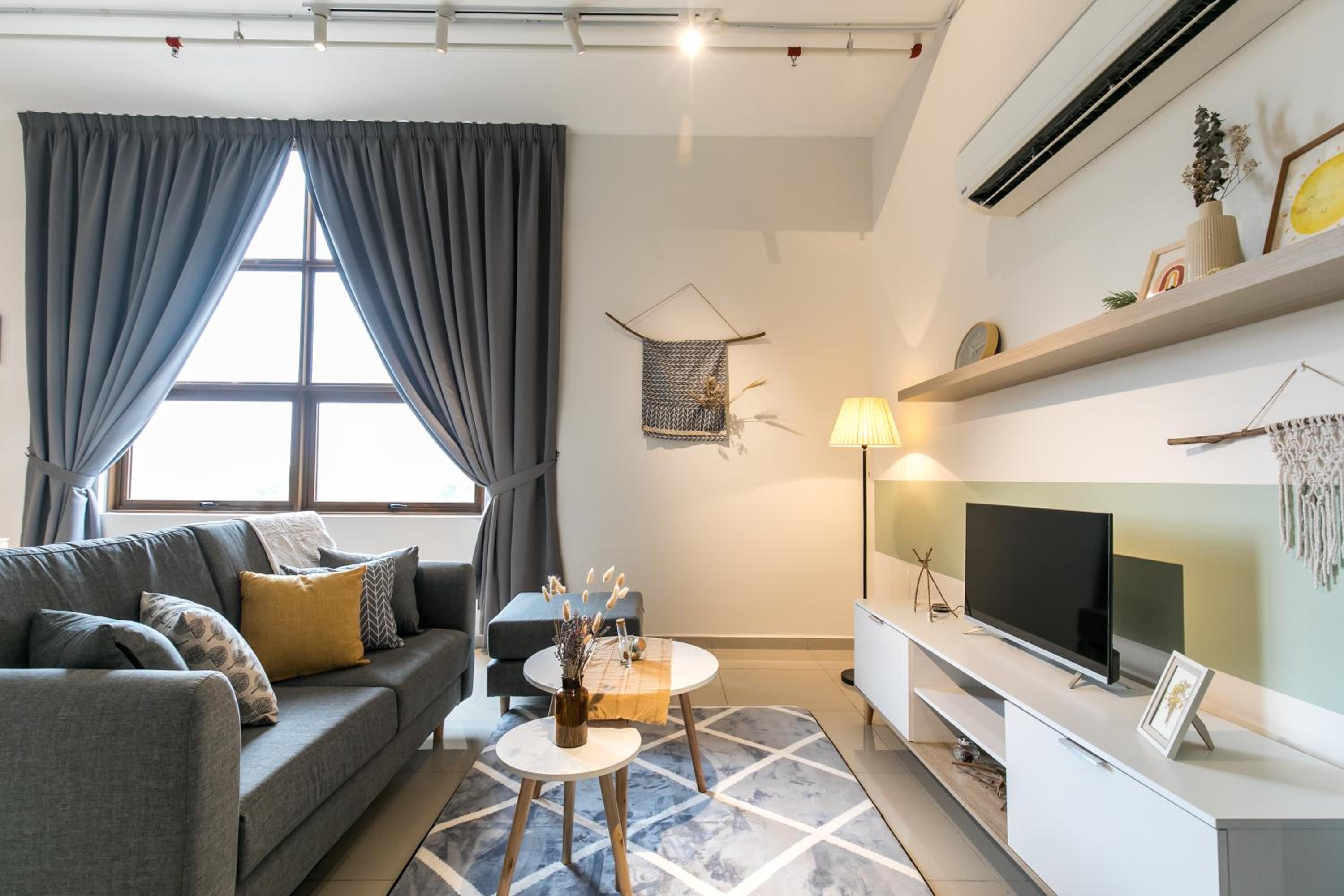 Pinnacle Duplex@6Pax-5m Walk to Paradigm Mall+WIFI photo 7