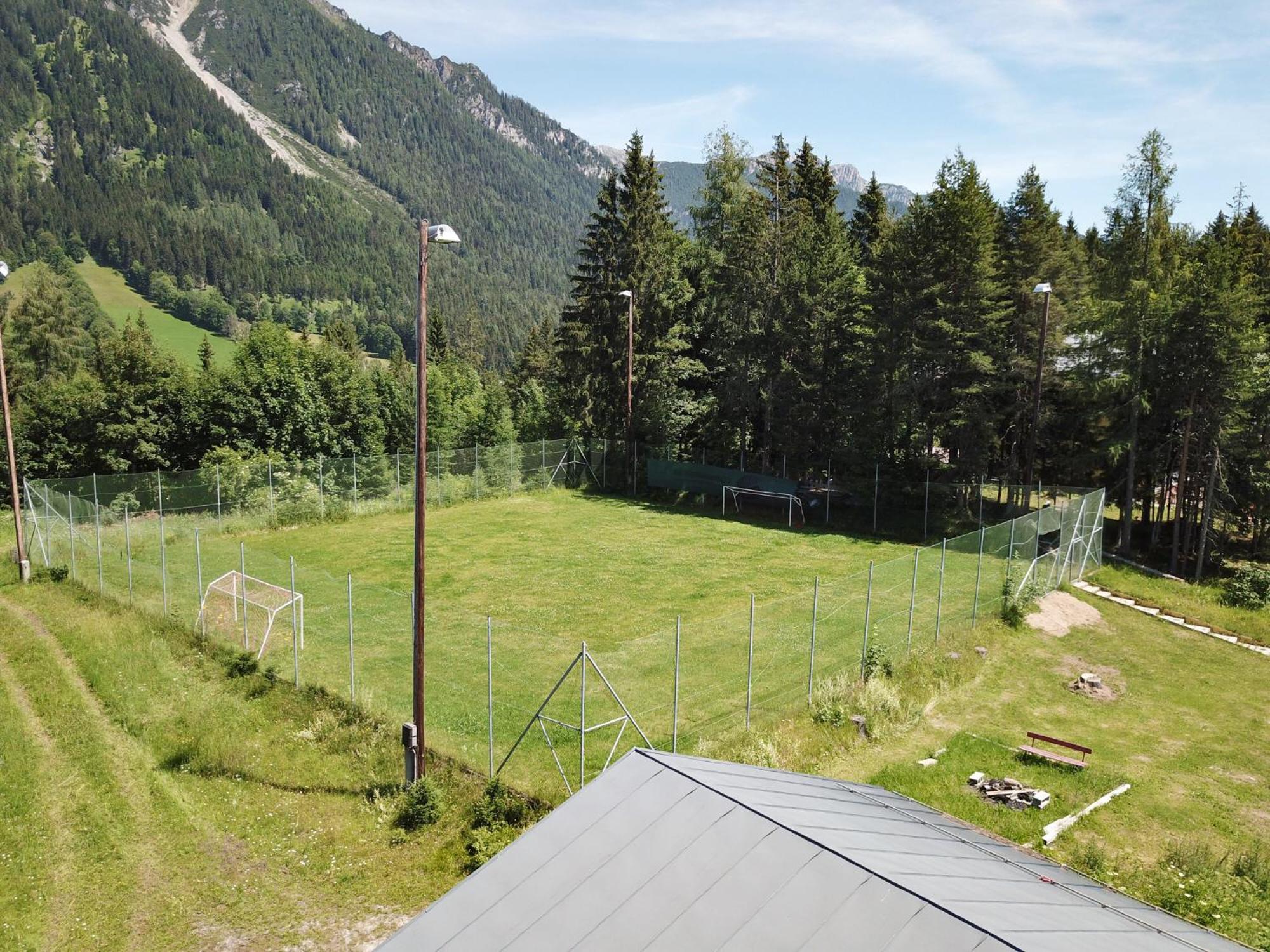 Mountain Hotel & Hostel