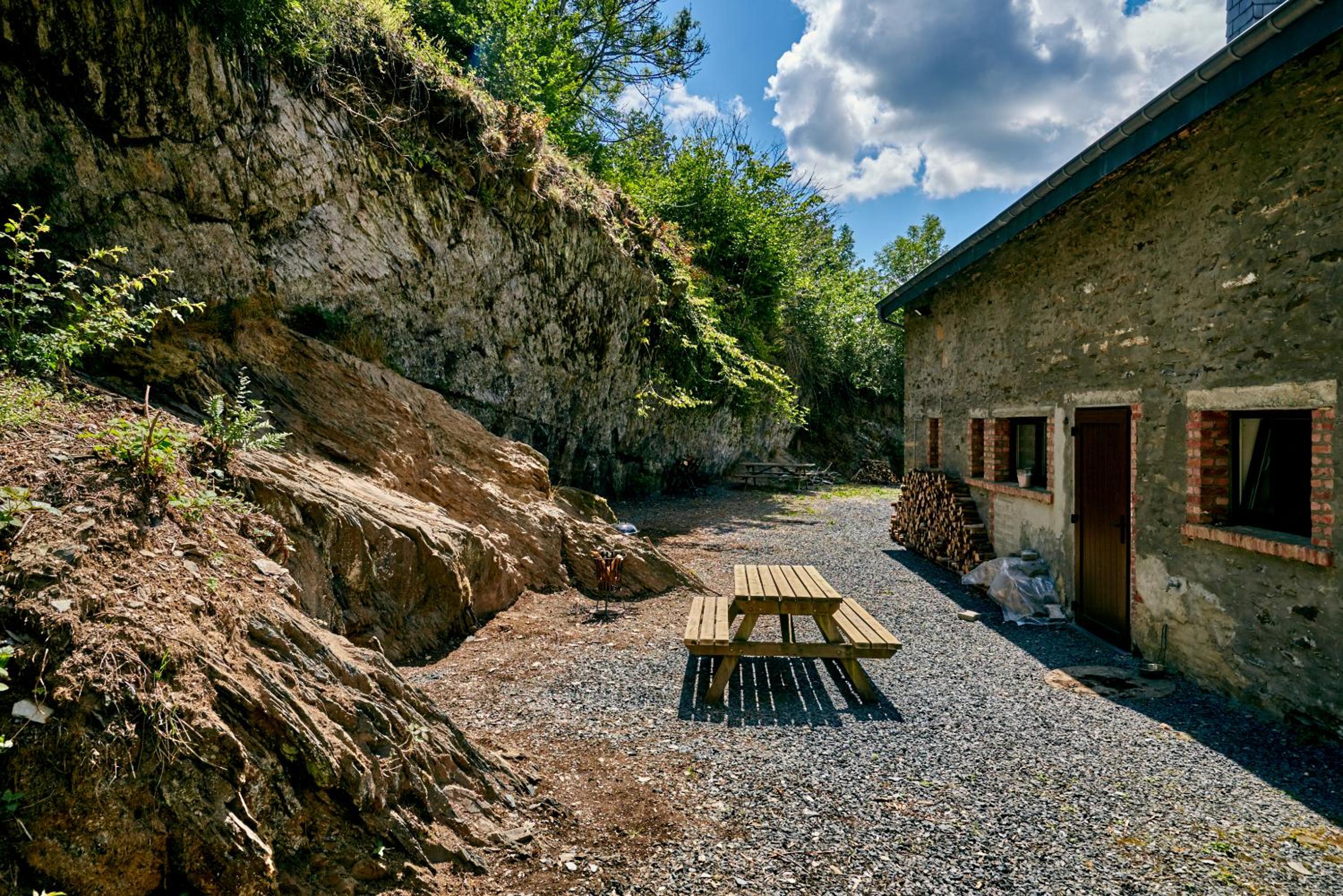 Le Rocher Du Lac