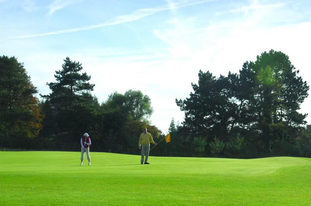 Wentworth Lodge