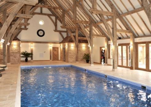 Wentworth Lodge