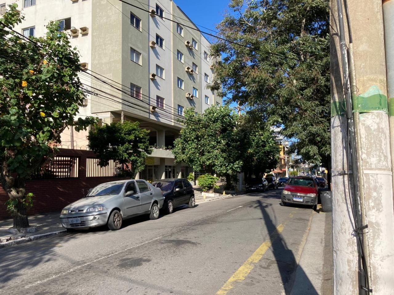 Joneson aluga QUITINETE próximo a Praia do Forte até 4 pessoas