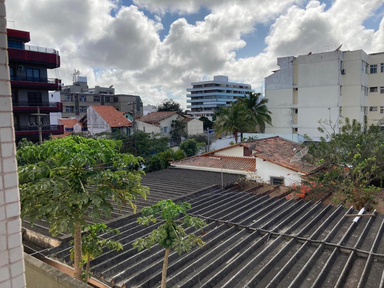 Joneson aluga QUITINETE próximo a Praia do Forte até 4 pessoas