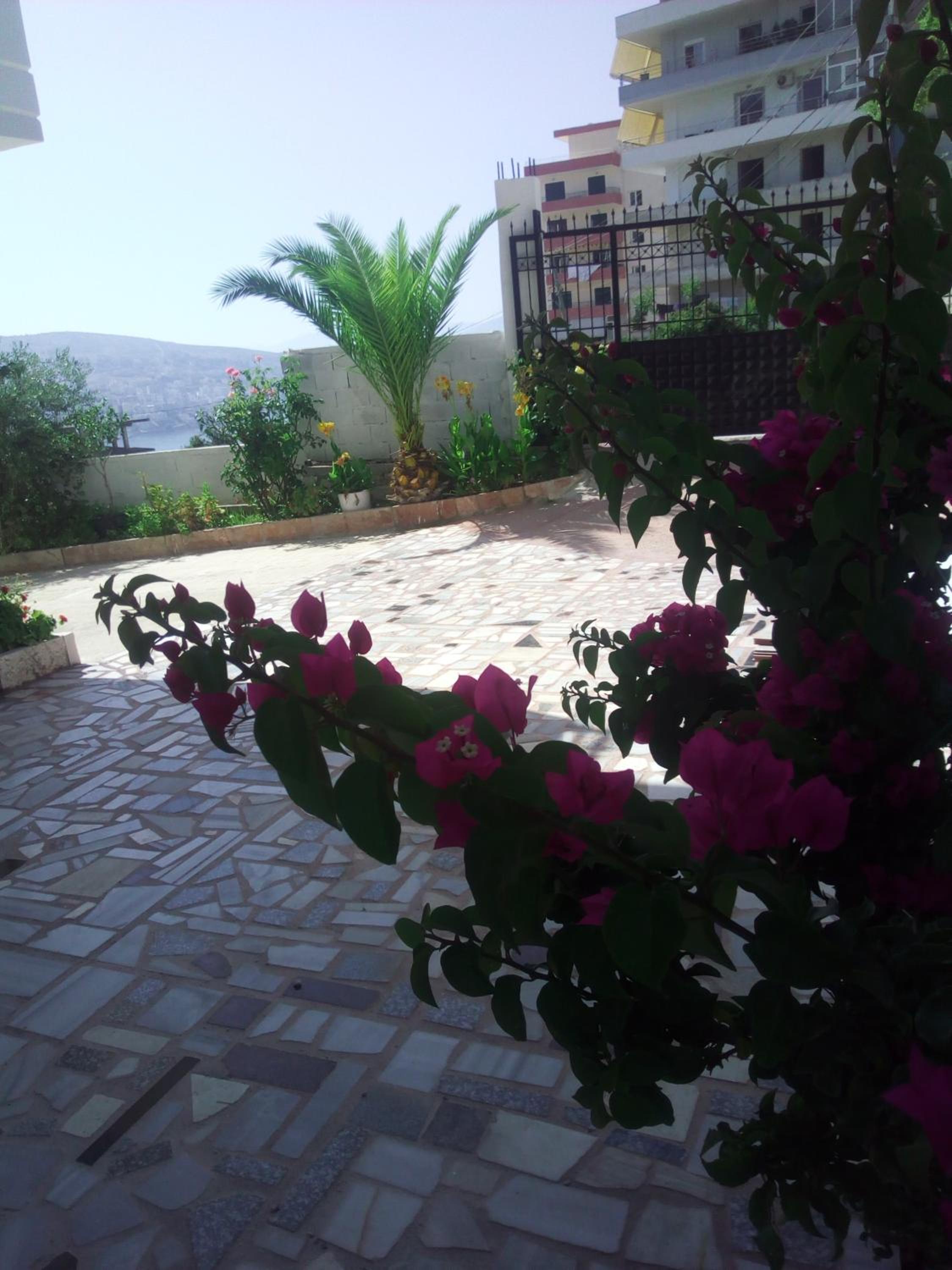 Mariana Apartments