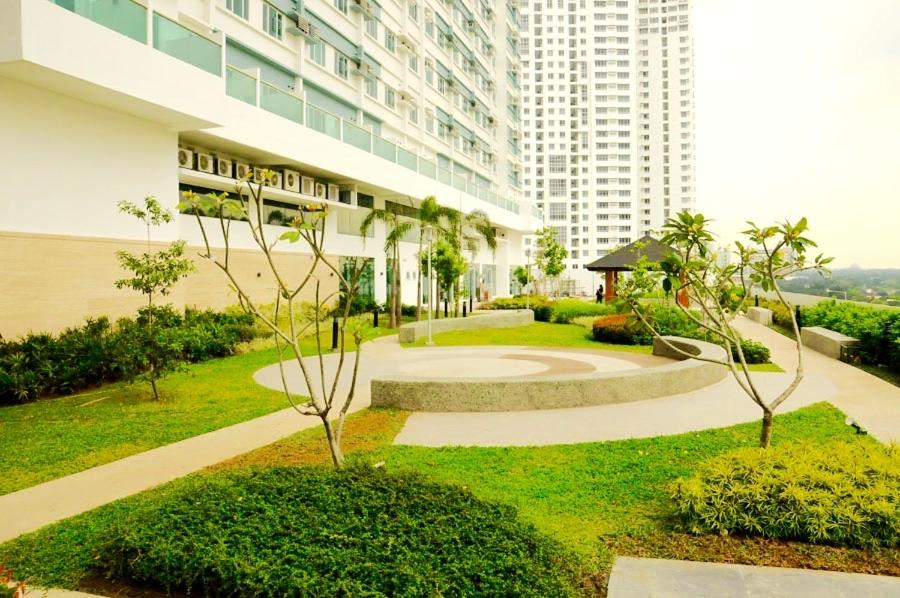 Affordable Makati Serviced Apartments view 5