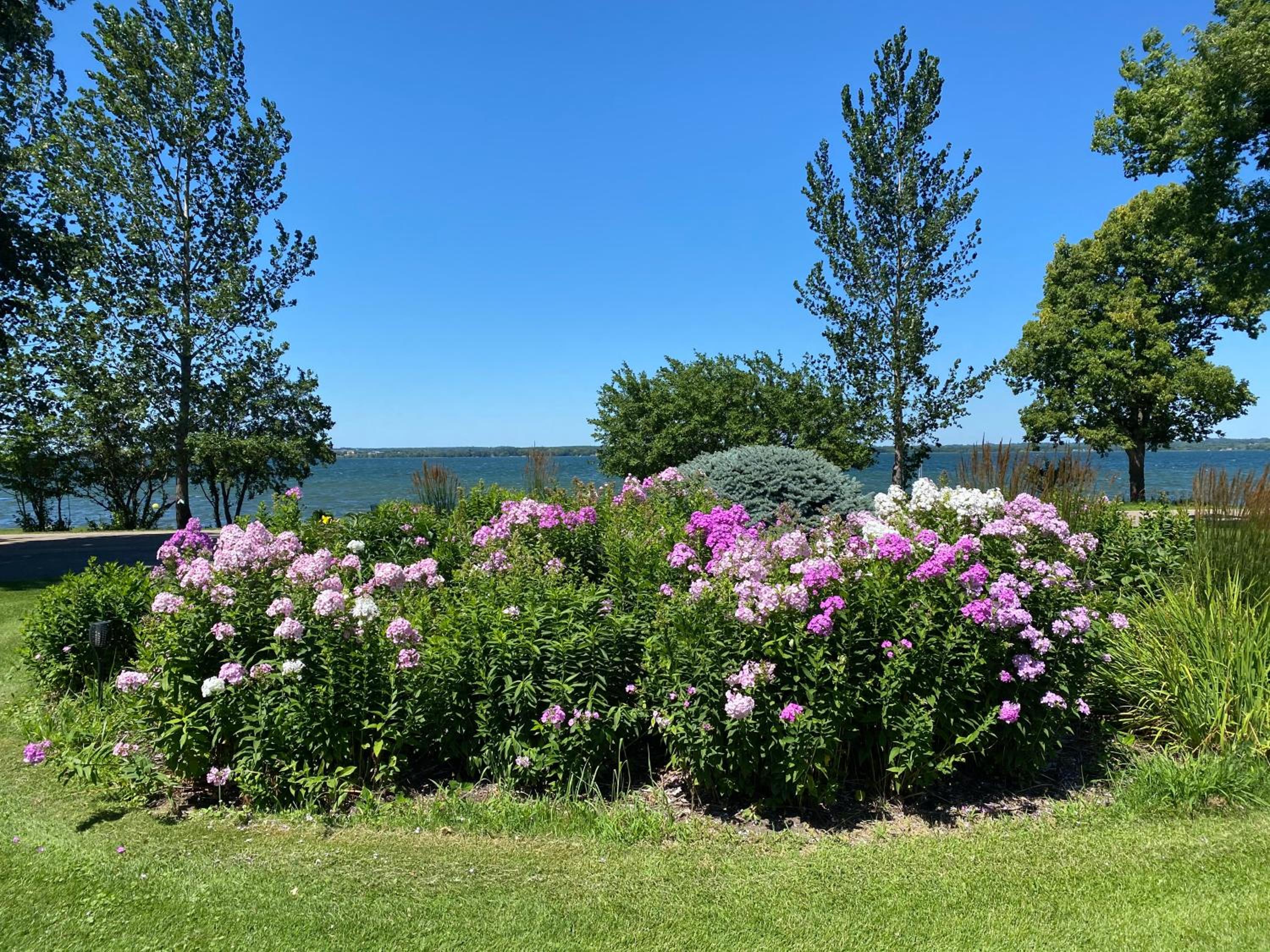 Peters Sunset Beach Resort and Golf
