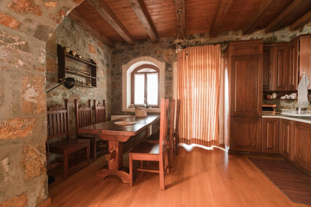 Rustic Stone Home, Milopotamos, Rethymno photo 5