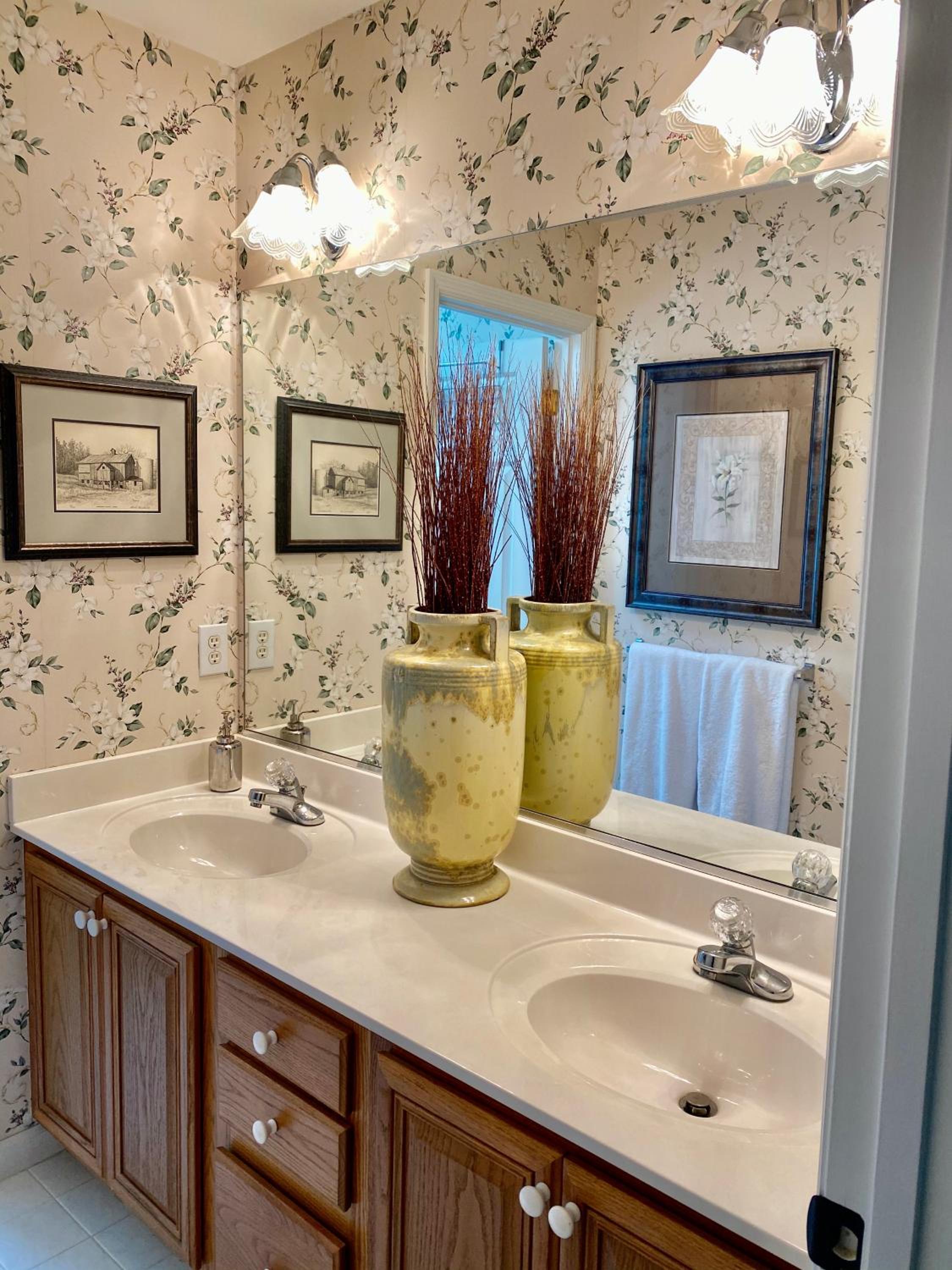 Suite Melissa's Pinehurst Country Club #6 Private Room and Bath