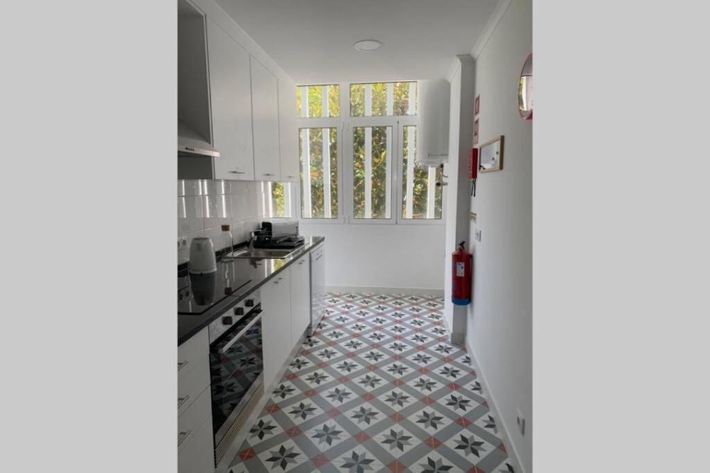 Casa do Largo Sardinha - Very central apartment with AC view 3