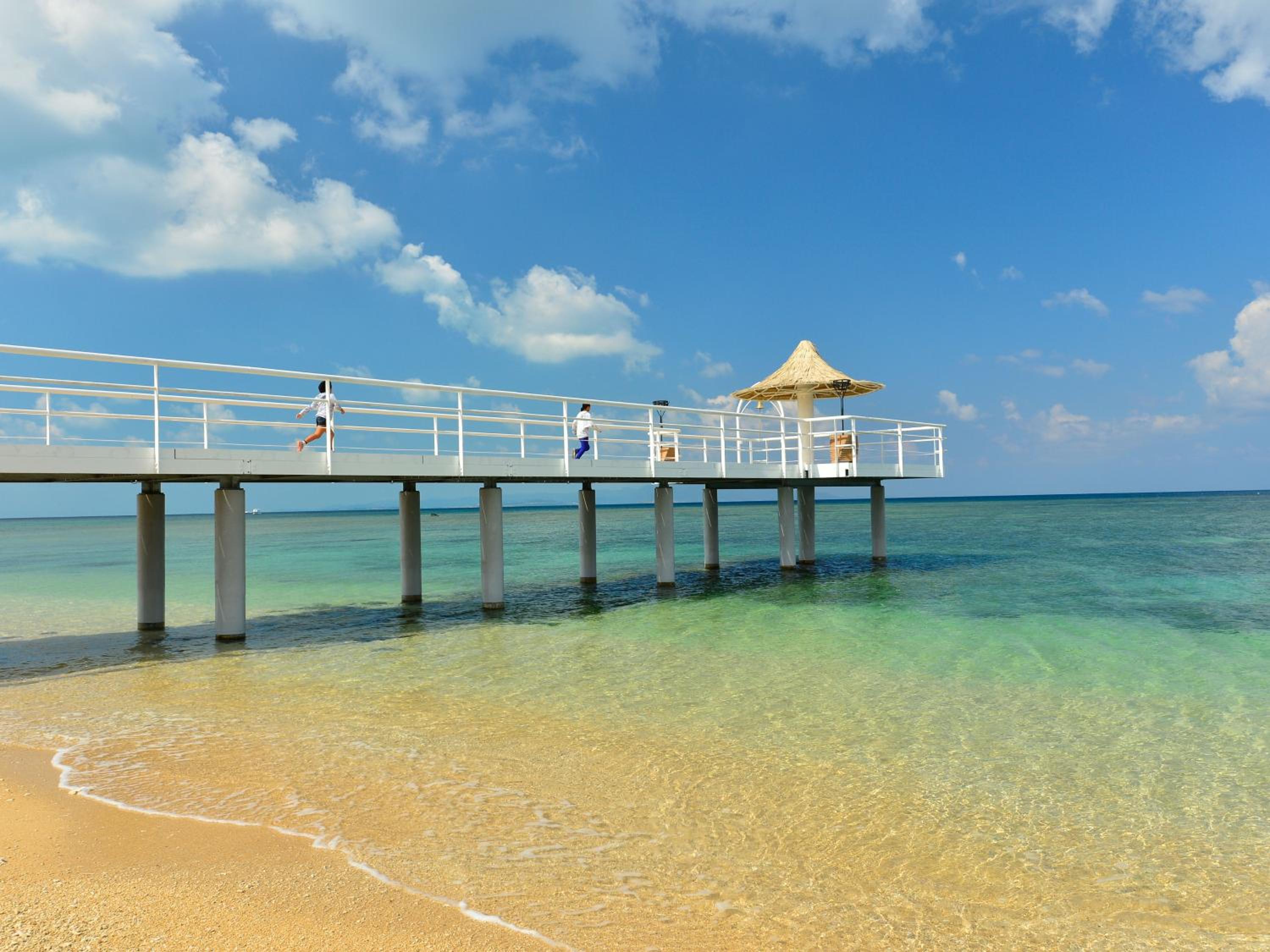 FUSAKI BEACH RESORT HOTEL & VILLAS