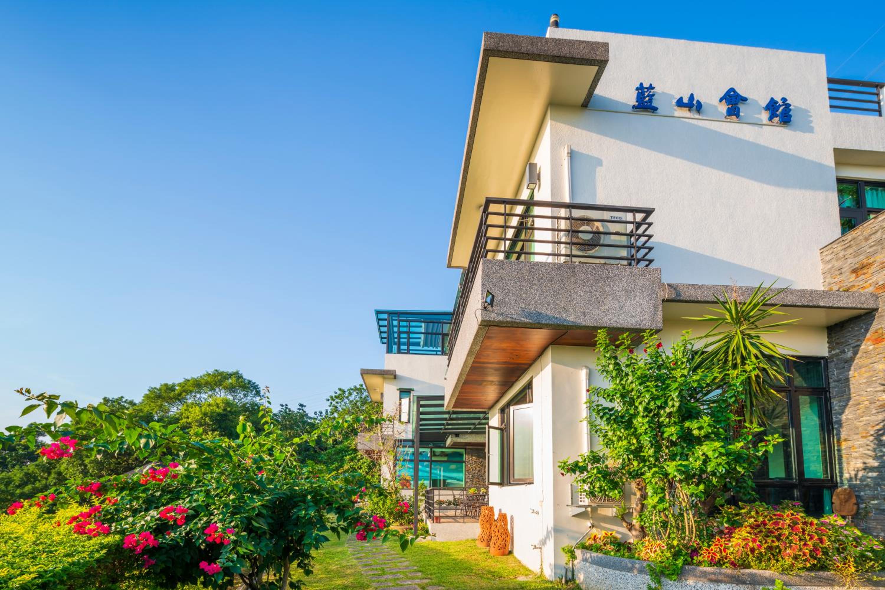 Azure Villa