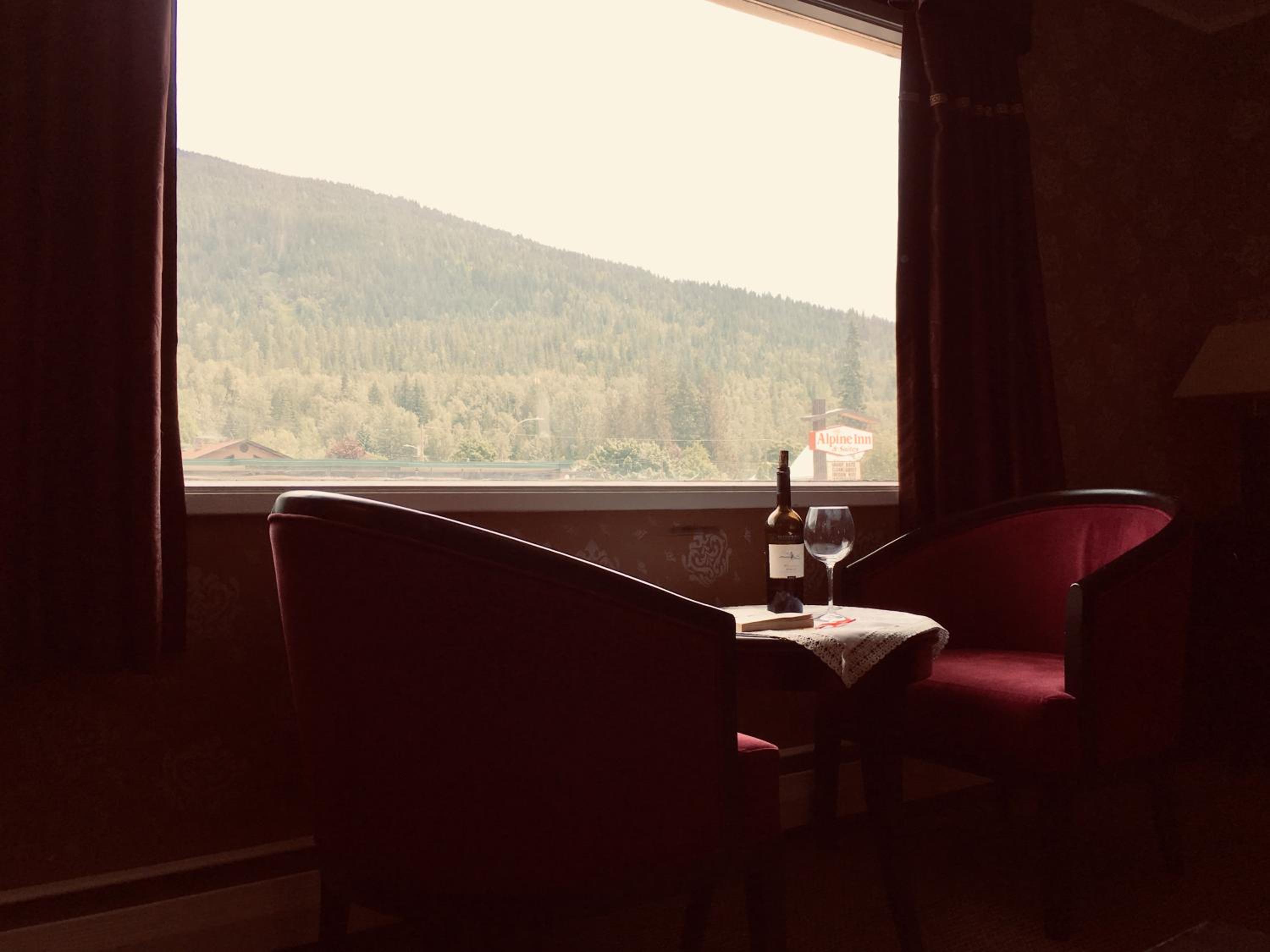 Alpine Inn & Suites