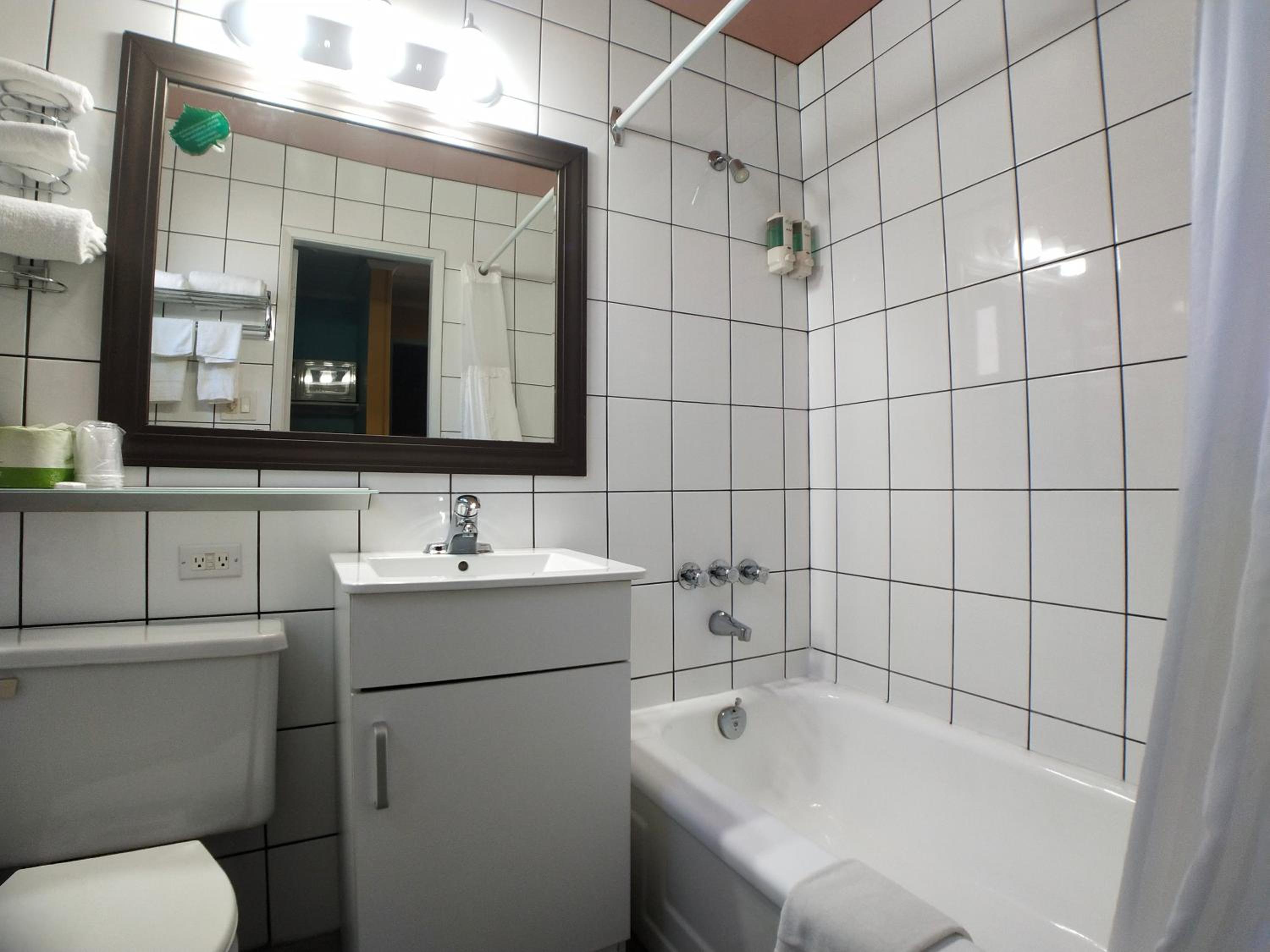 Alpine Inn & Suites