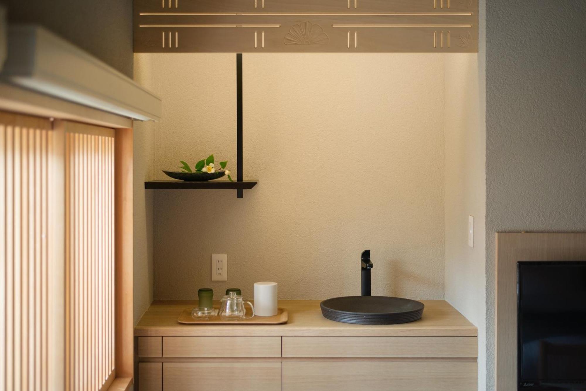 Nazuna Kyoto Tsubaki St. 47