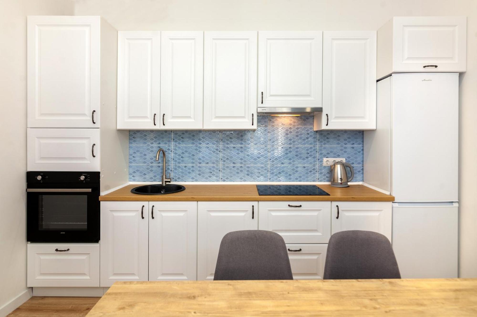 LEOGRAND Three Bedrooms VIP Apartments on Kniazia Romana 12 view 5