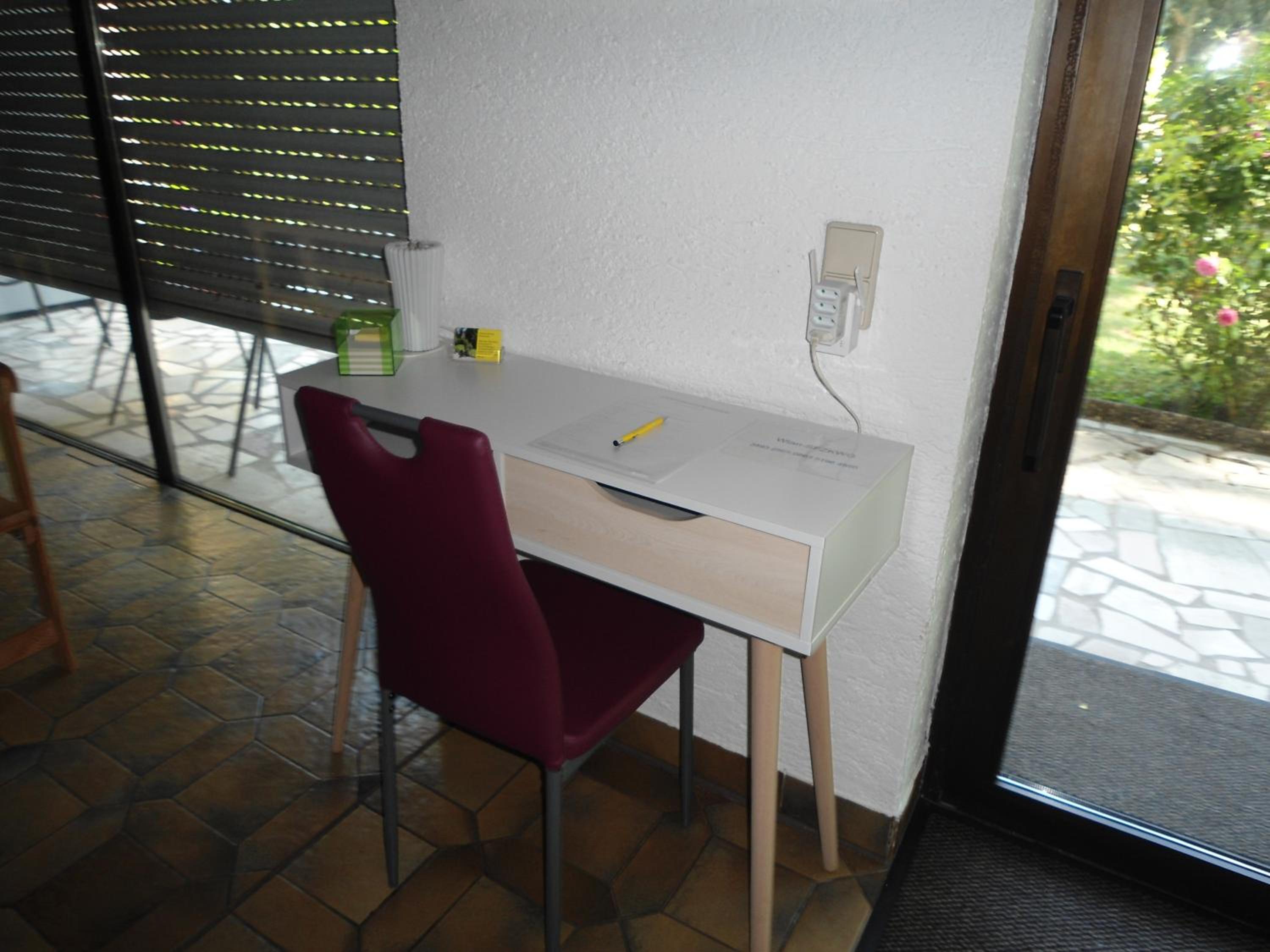 Photo 9
