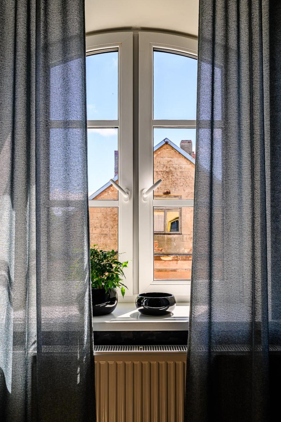 Modern studio - 10min walk to the sea view 2
