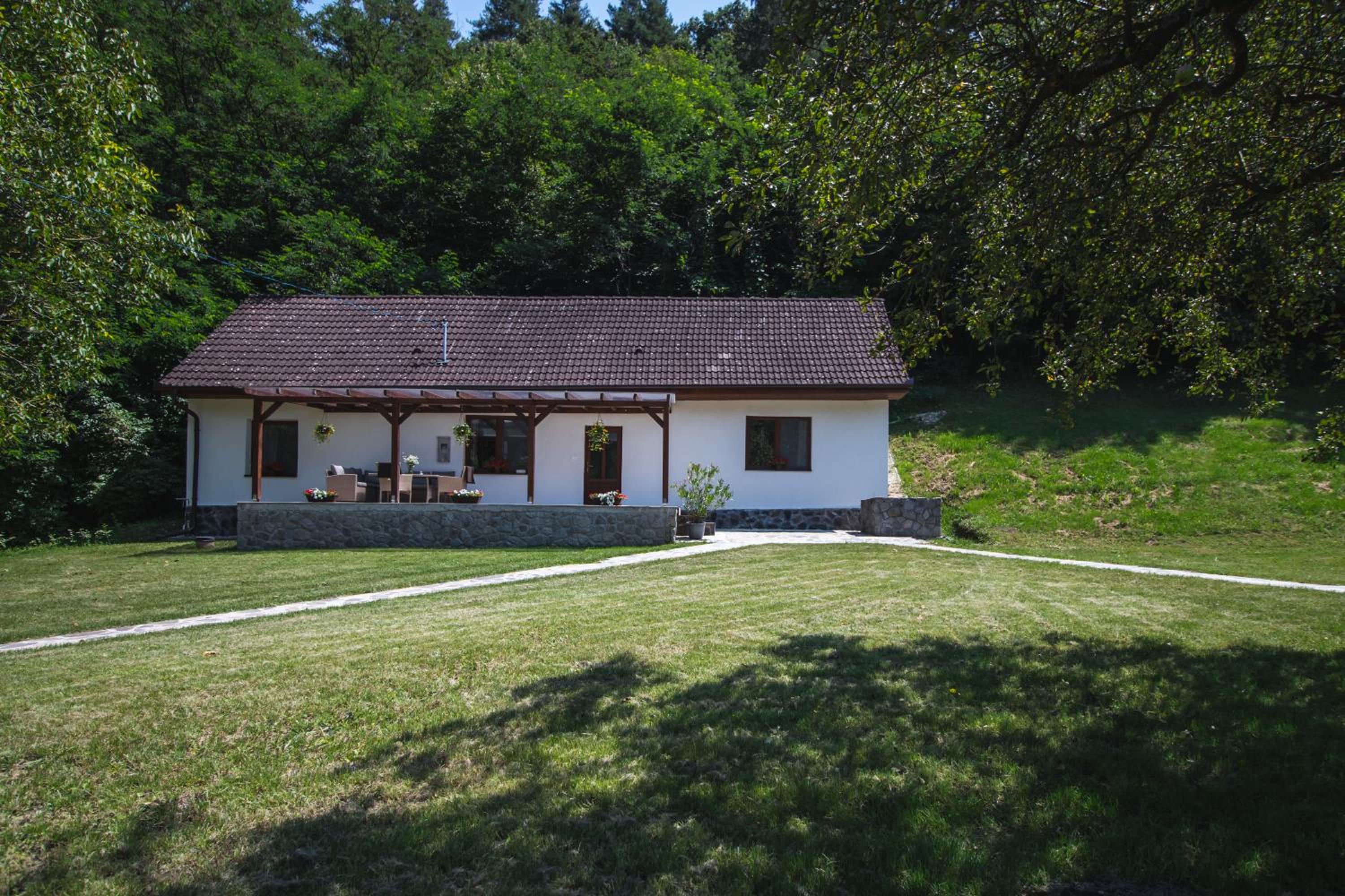 Erdőhangja Vendégház view 3