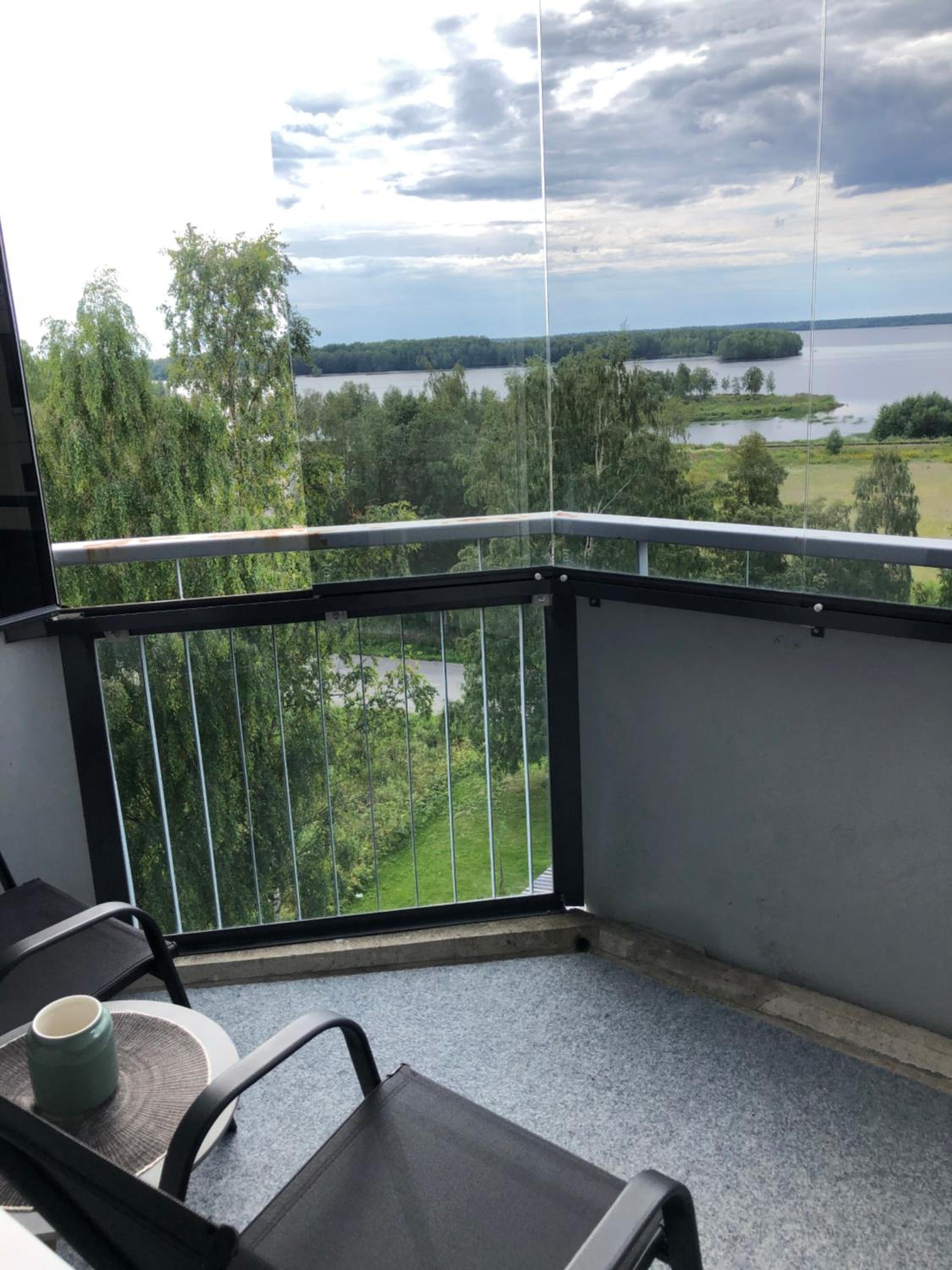Two bedroom apartment Best view to the sea Glassed Balcony FREE PRIVATE PARKING