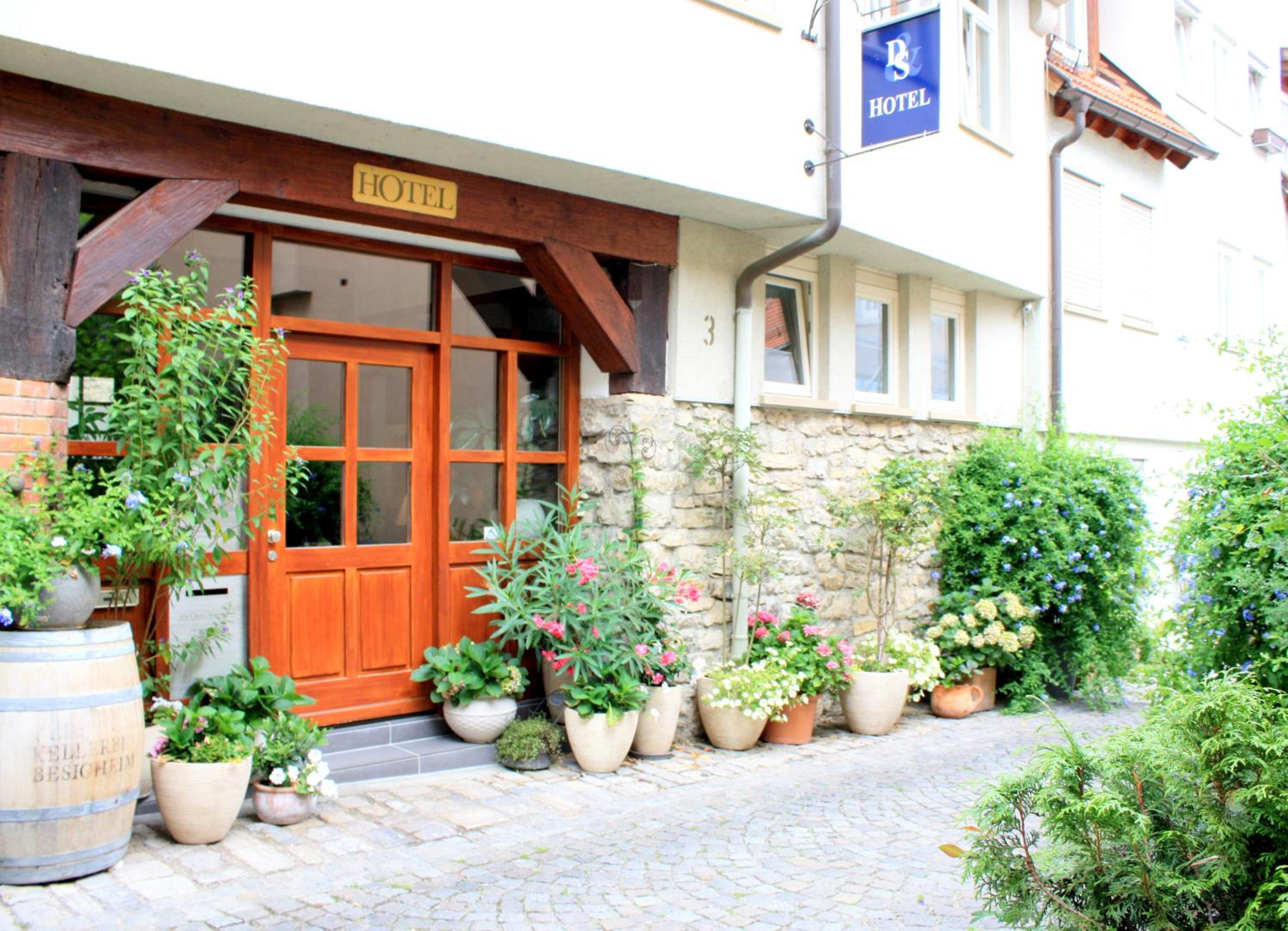 D & S Hotel & Ferienwohnungen
