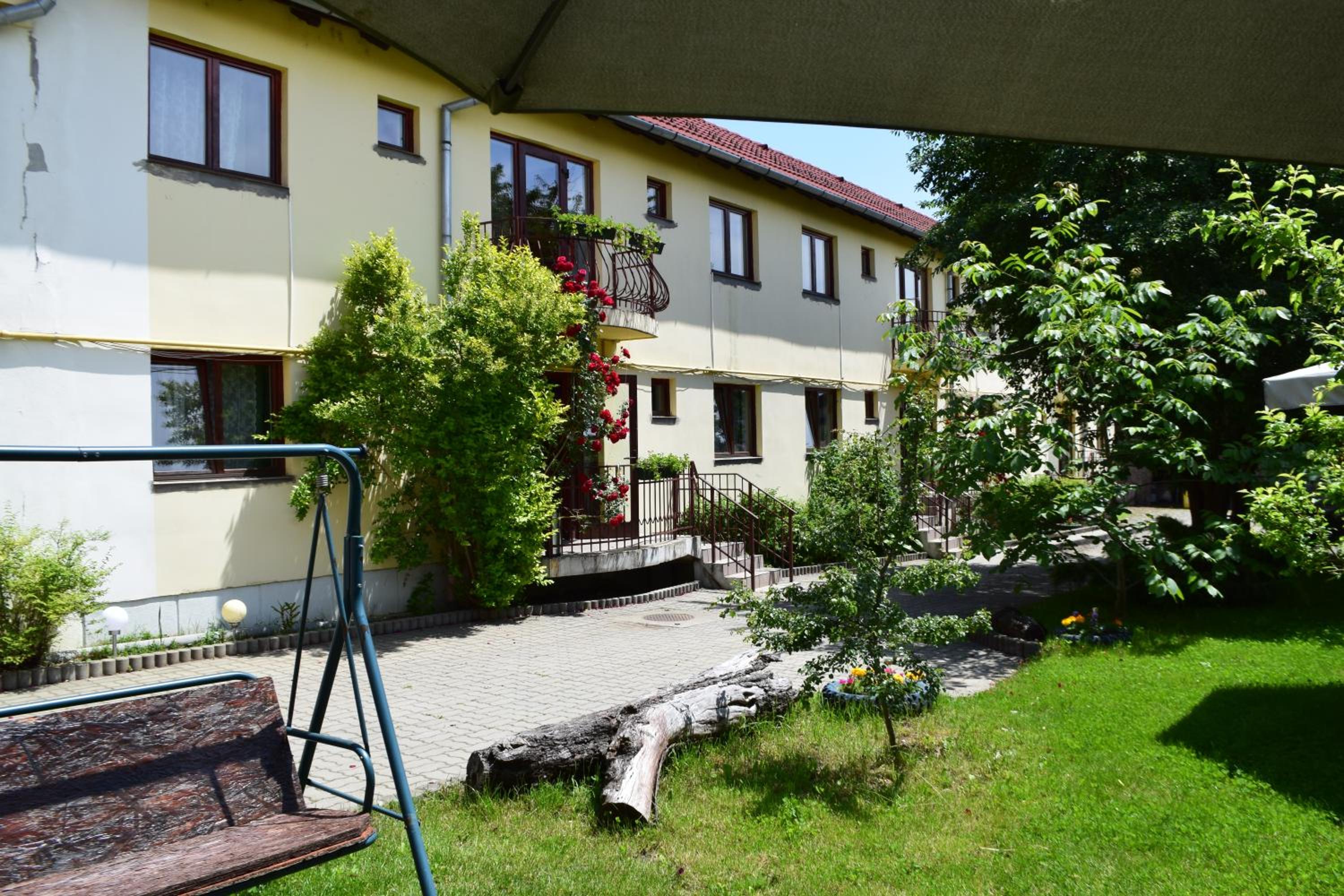 Photo 19