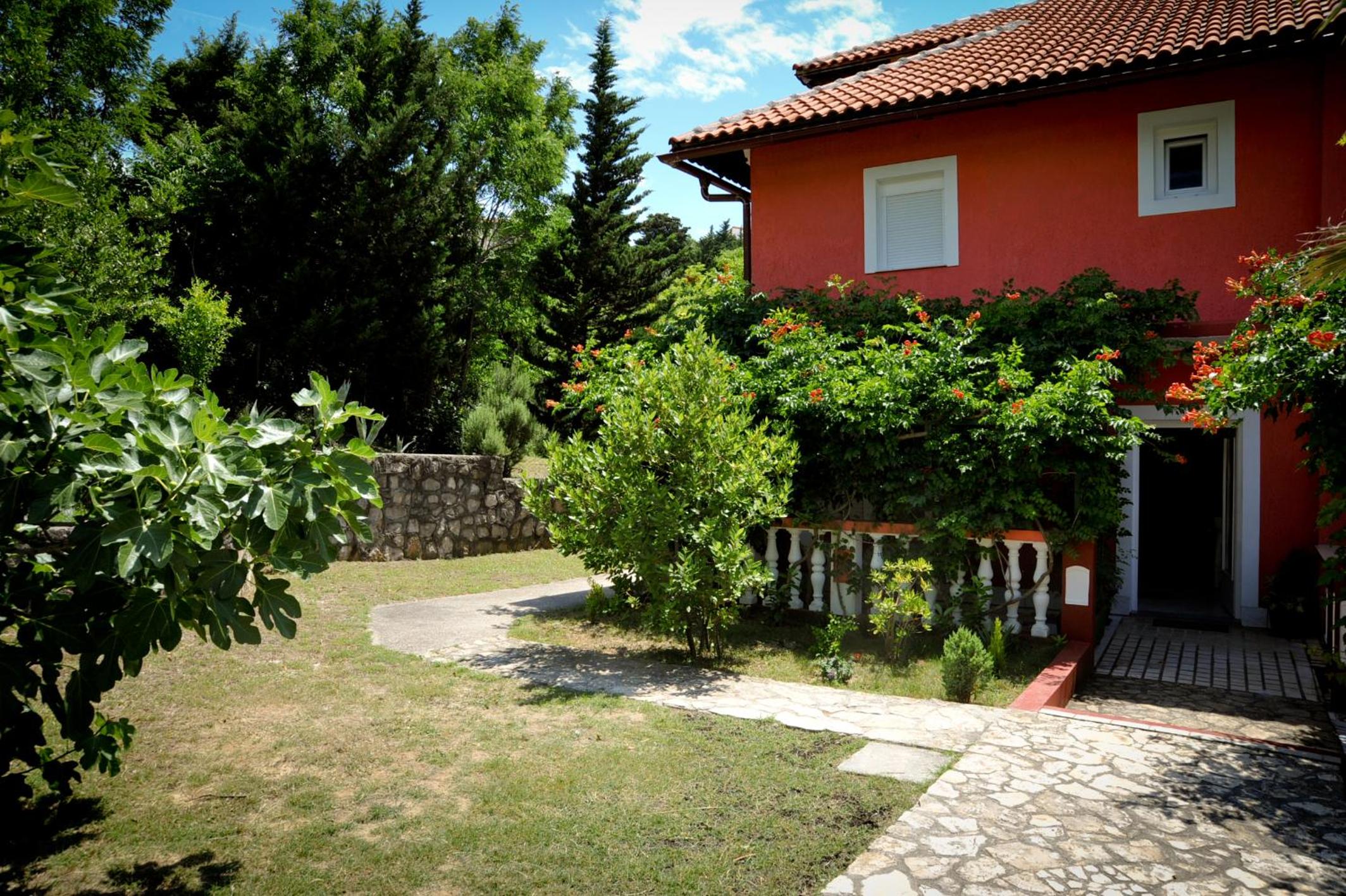 Apartmani Grgek view 4