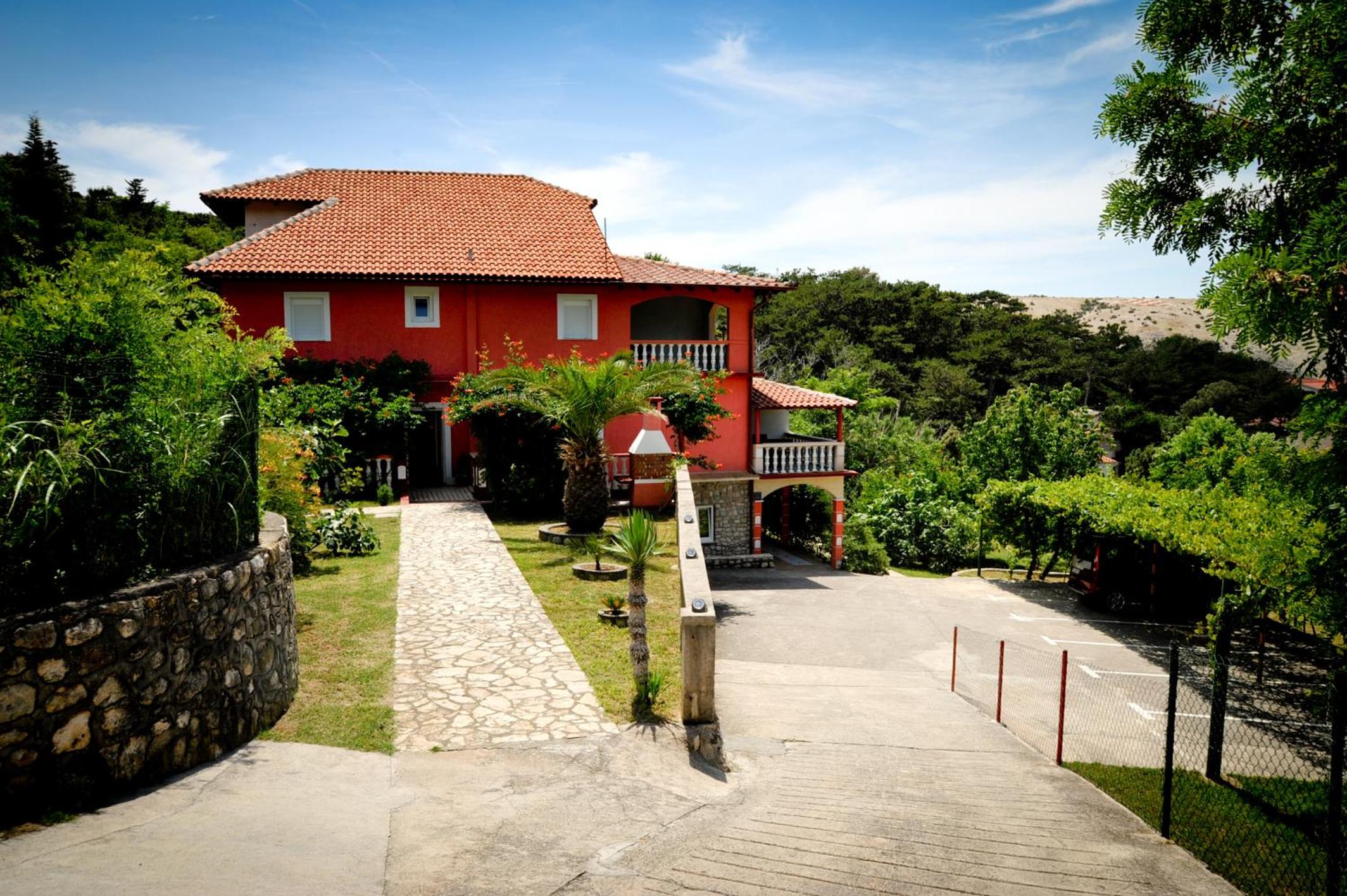 Apartmani Grgek view 3