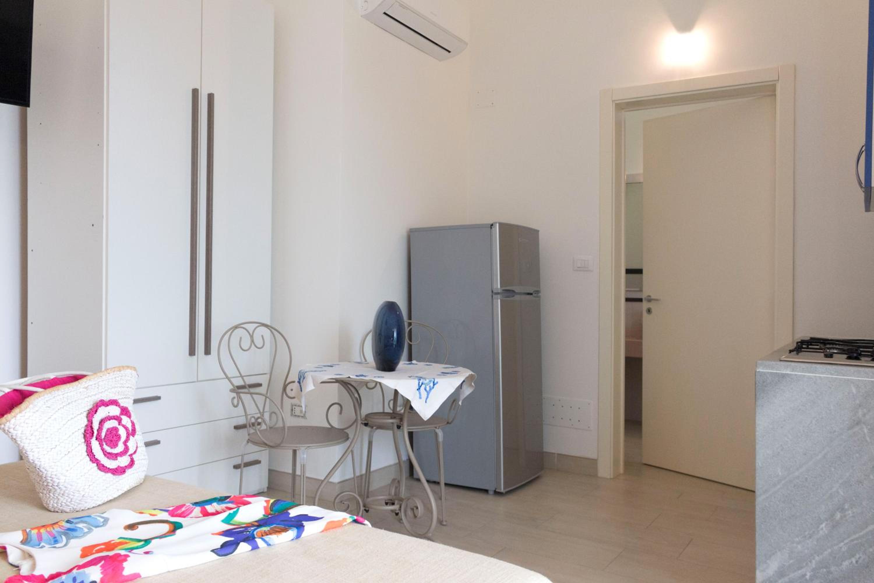 La Maison Blue a 100 mt dal mare - holiday2pet,com -