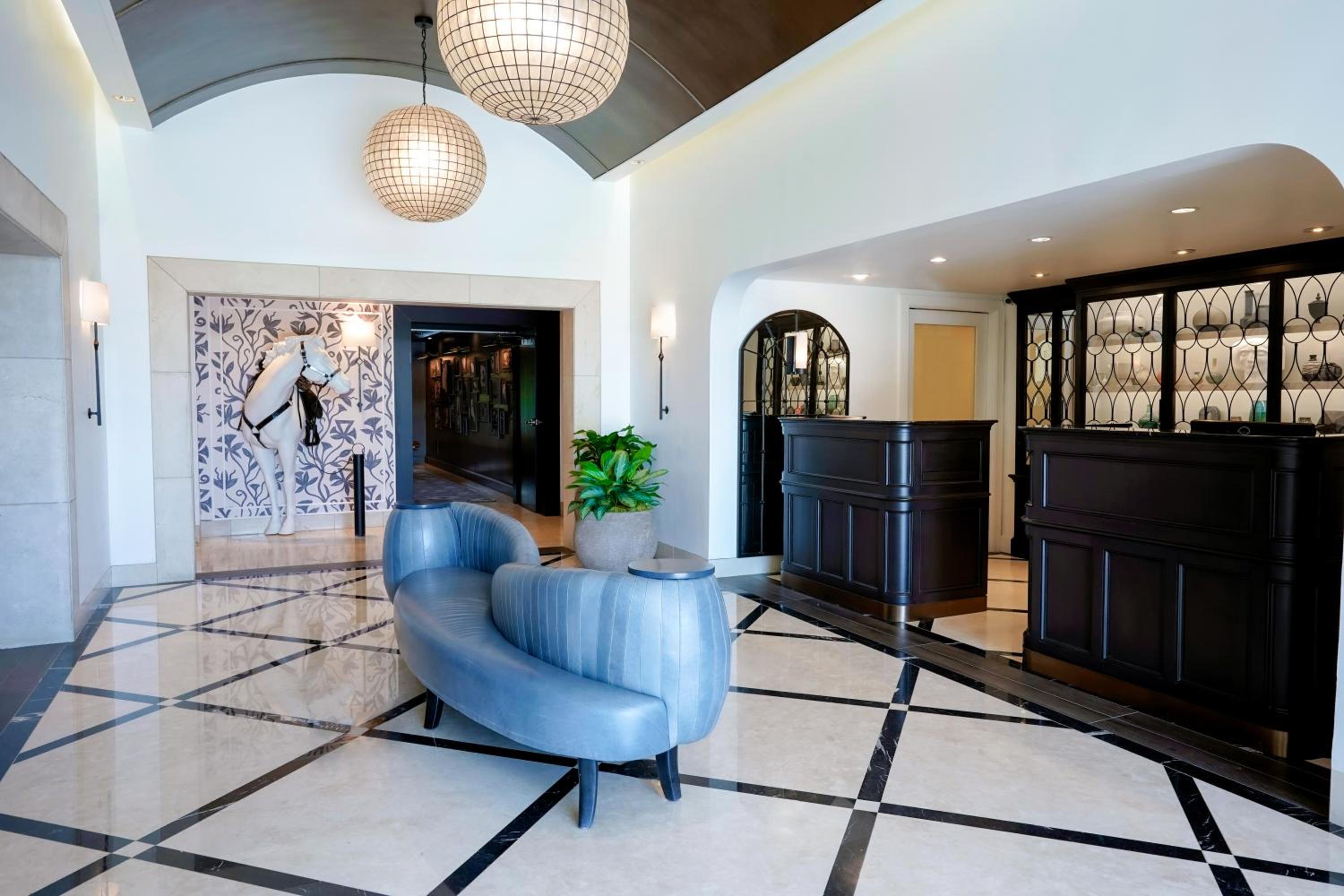 Burbank Vacations - Hotel Amarano Burbank-Hollywood - Property Image 47