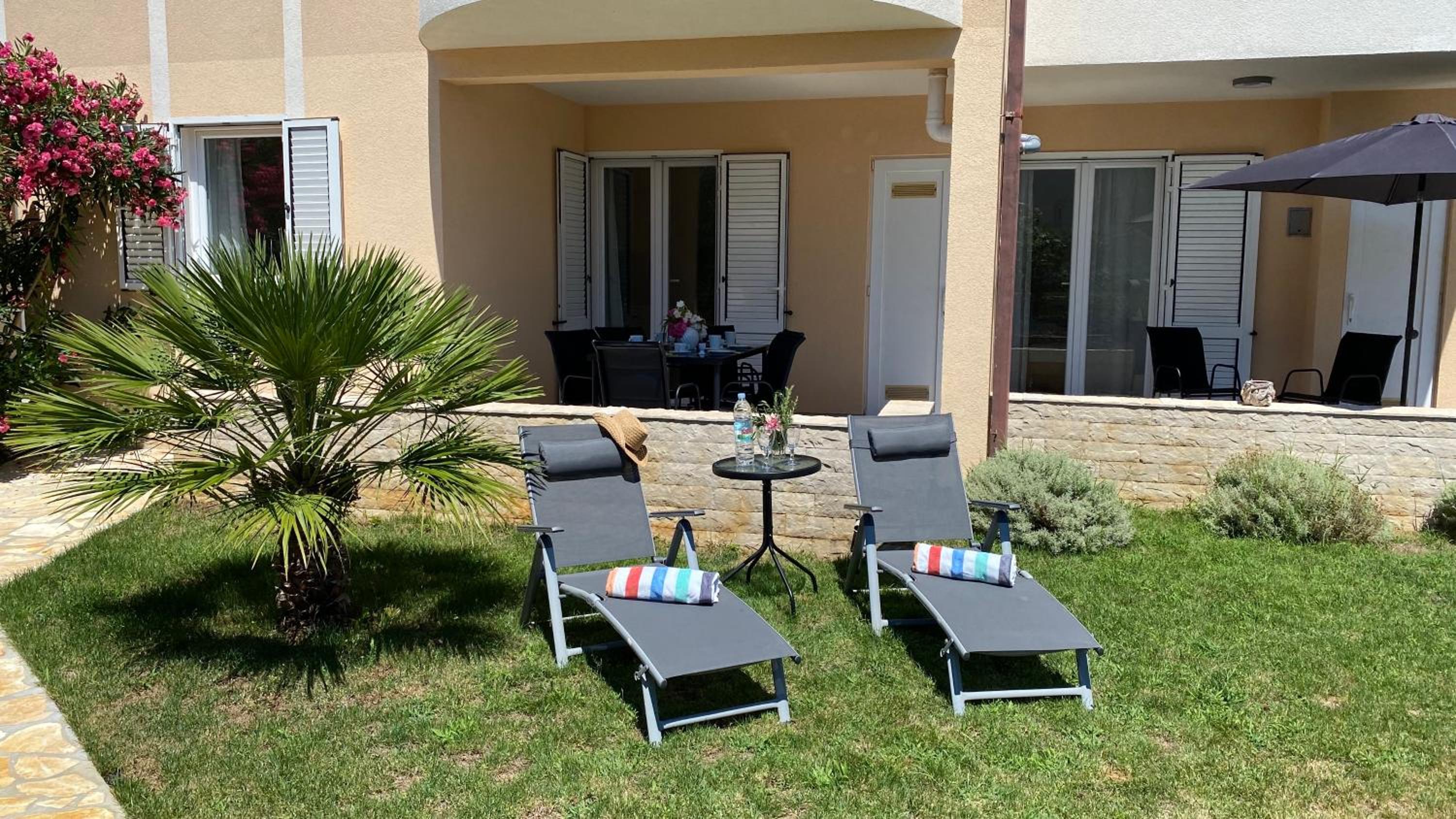 Hotel Apartment Green Garden - Image 1