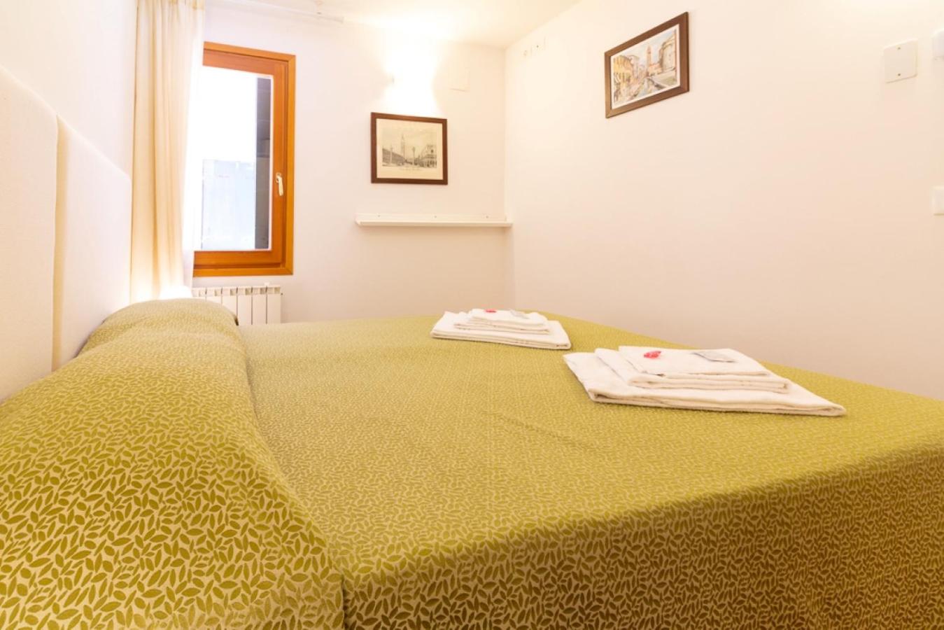 Veneziacentopercento Apartments & Rooms