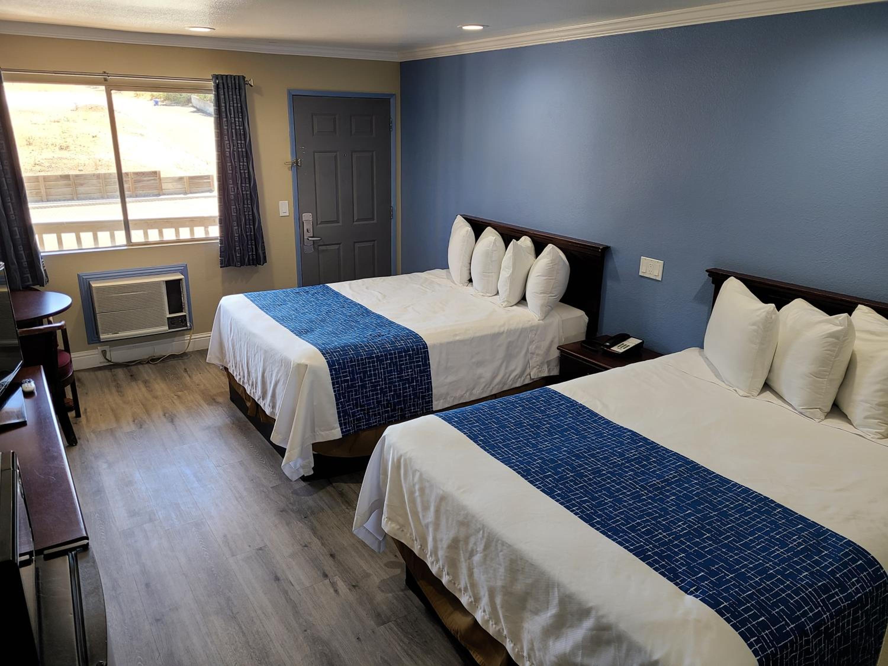 Travelodge by Wyndham Clearlake view 5