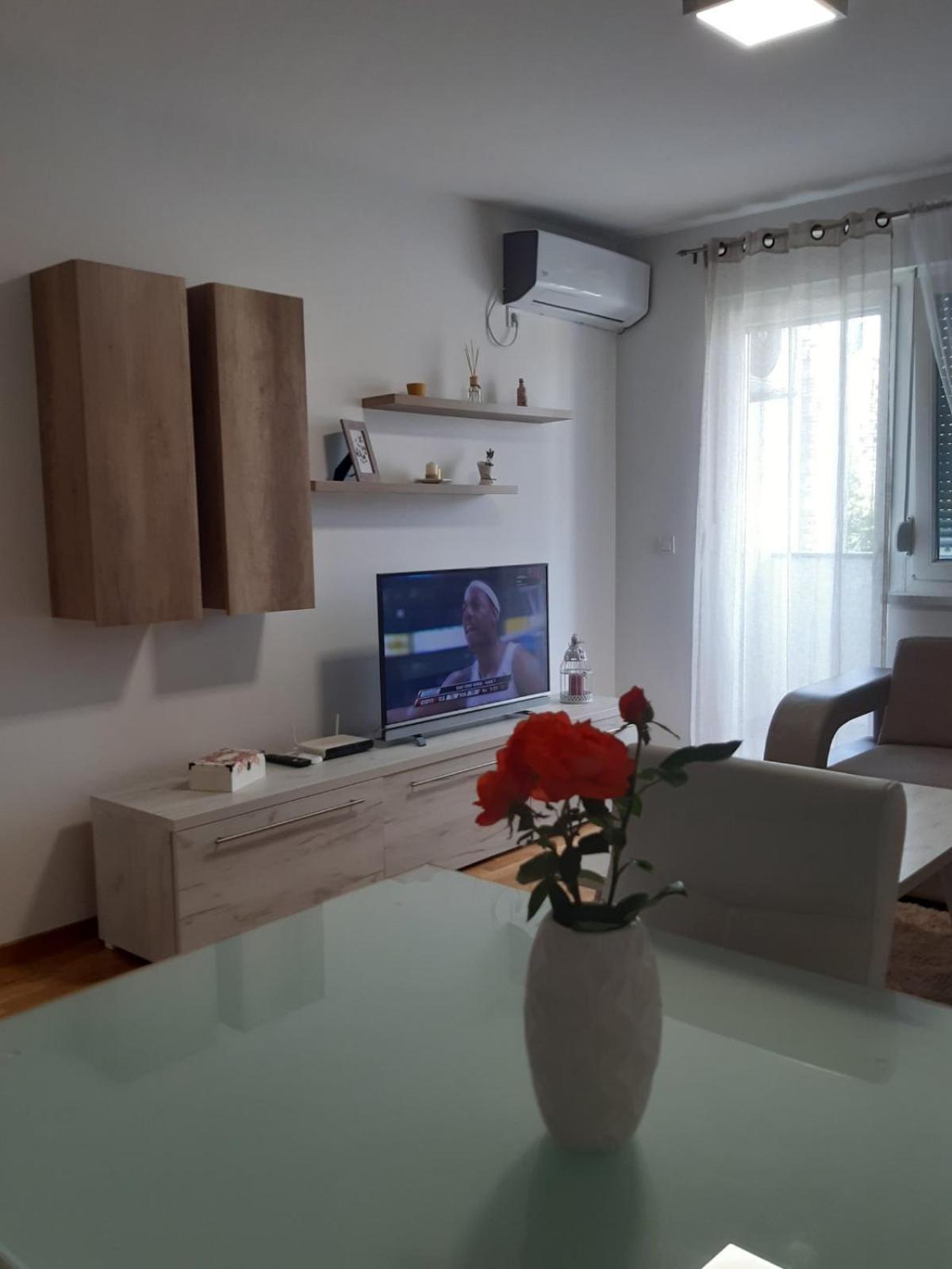 Elena apartmani view 4
