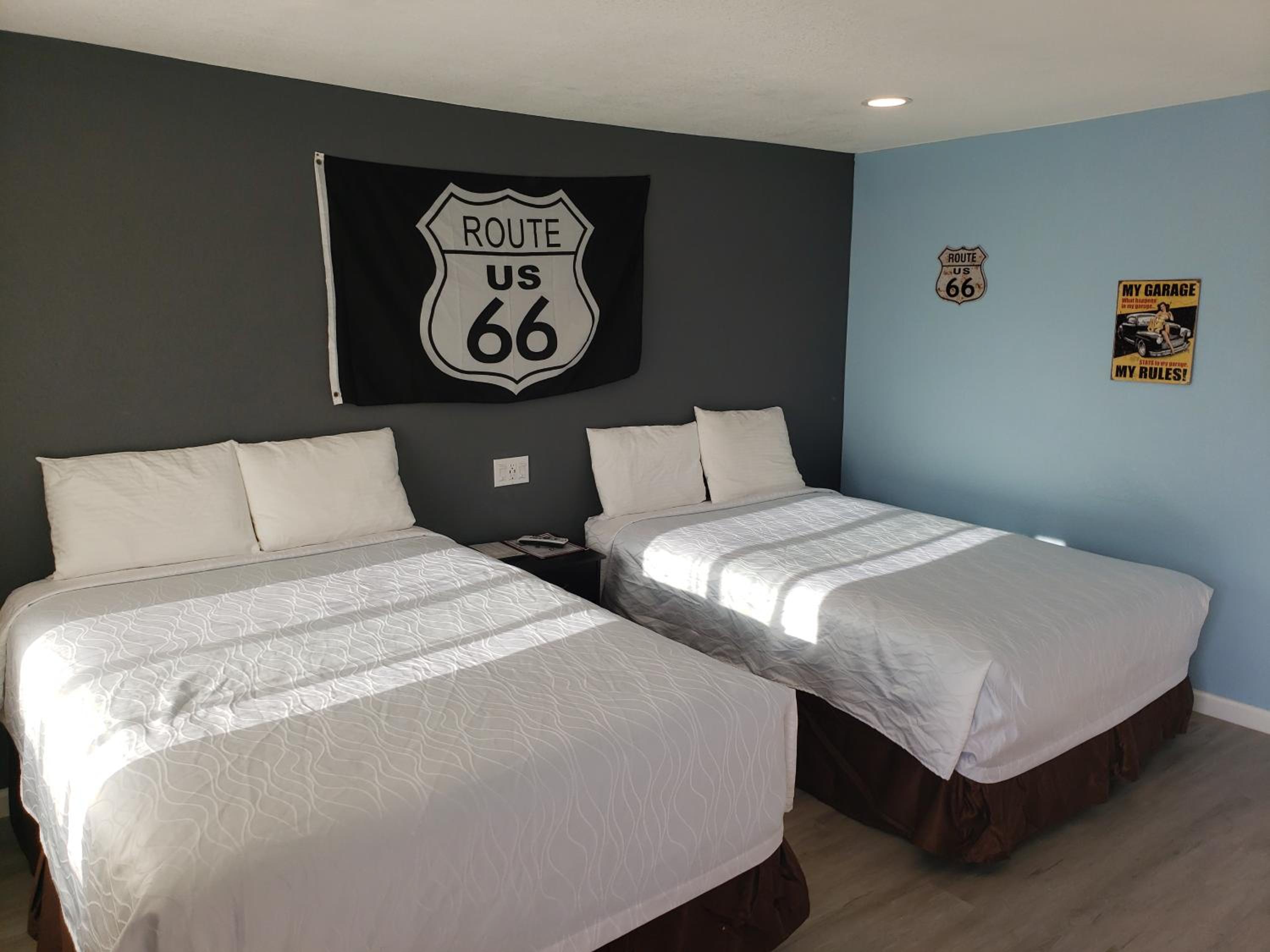 Deluxe Inn view 3