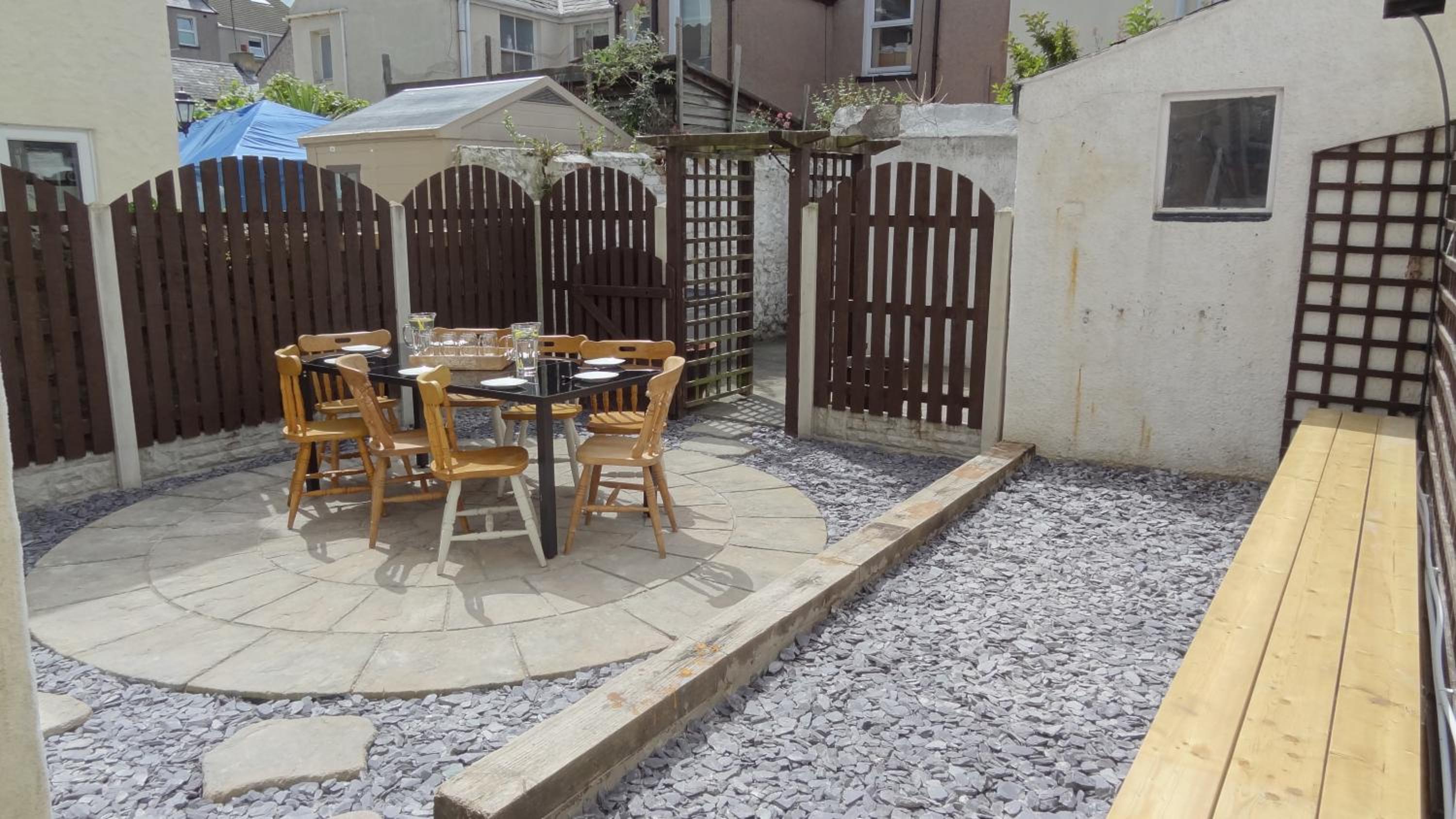 Snowdon Retreat Villa by Seaside Llandudno view 4