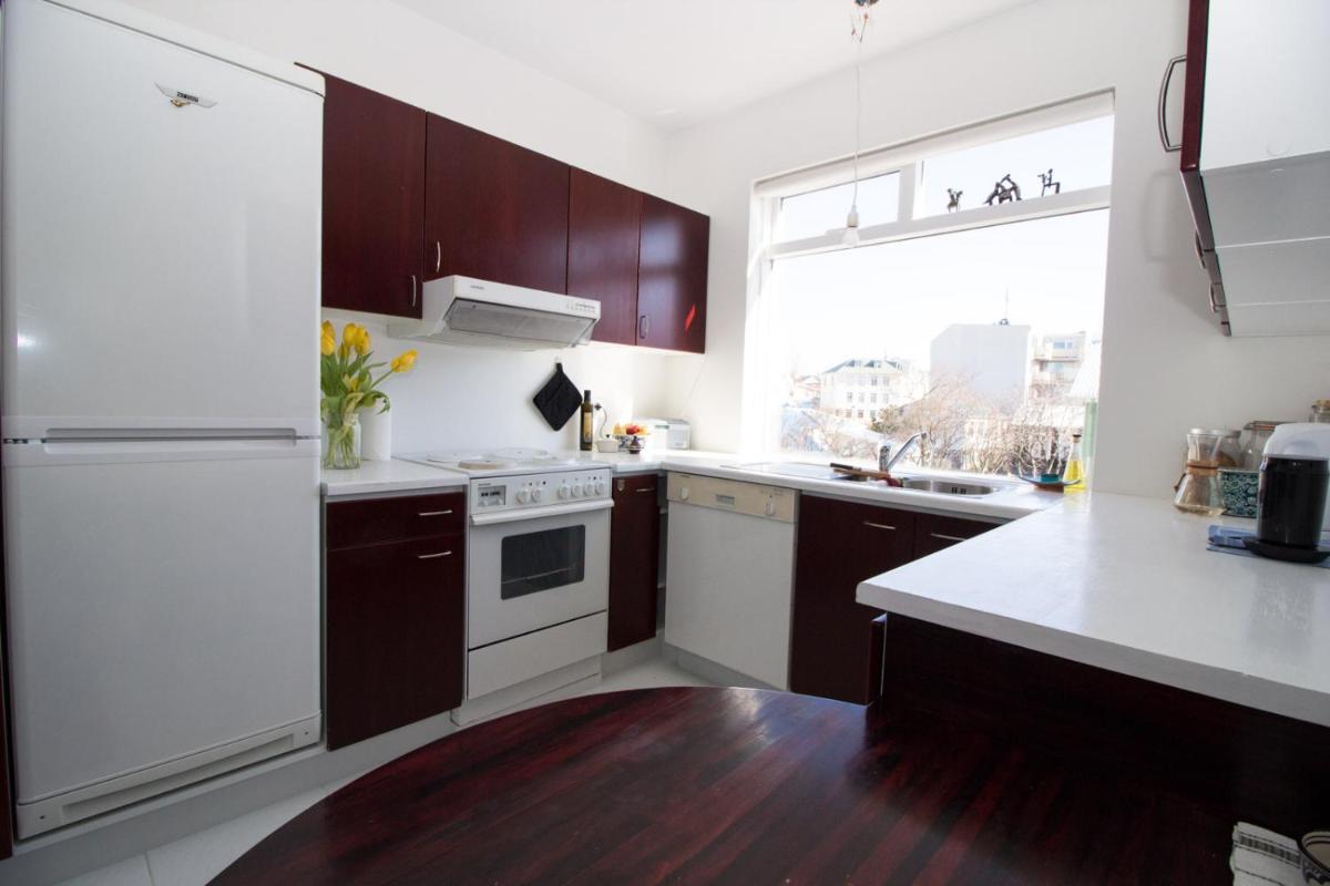 Sunny Reykjavik Apartment