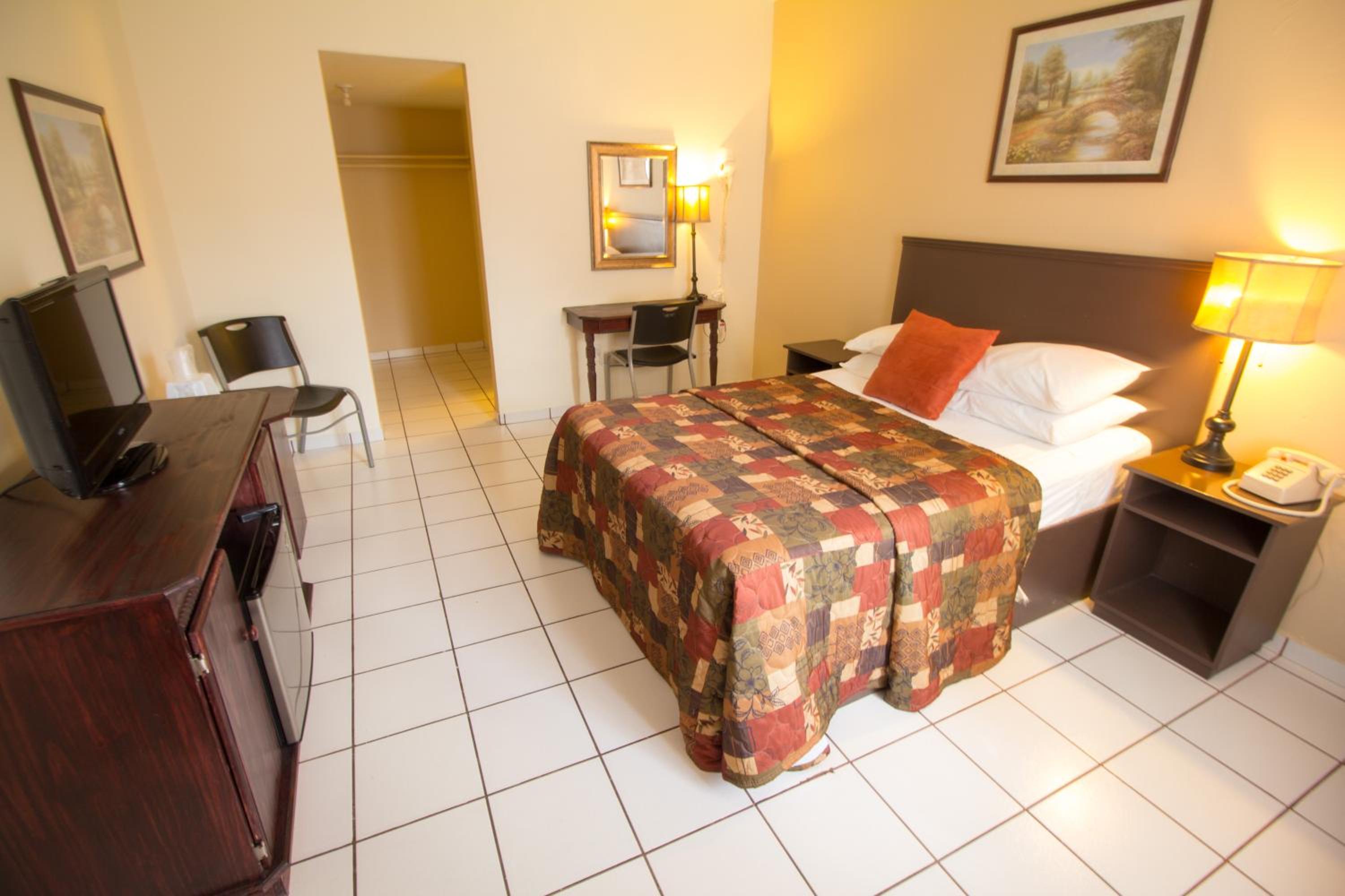 Parkway Inn photo 5