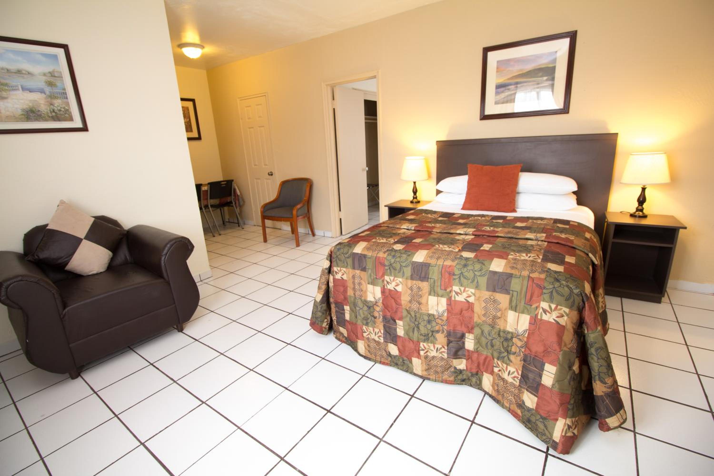 Parkway Inn photo 3