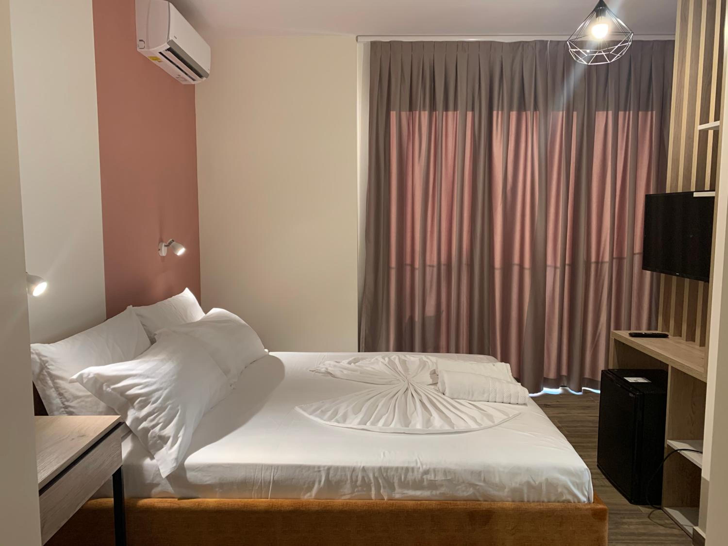 Hotel Triumf Shengjin