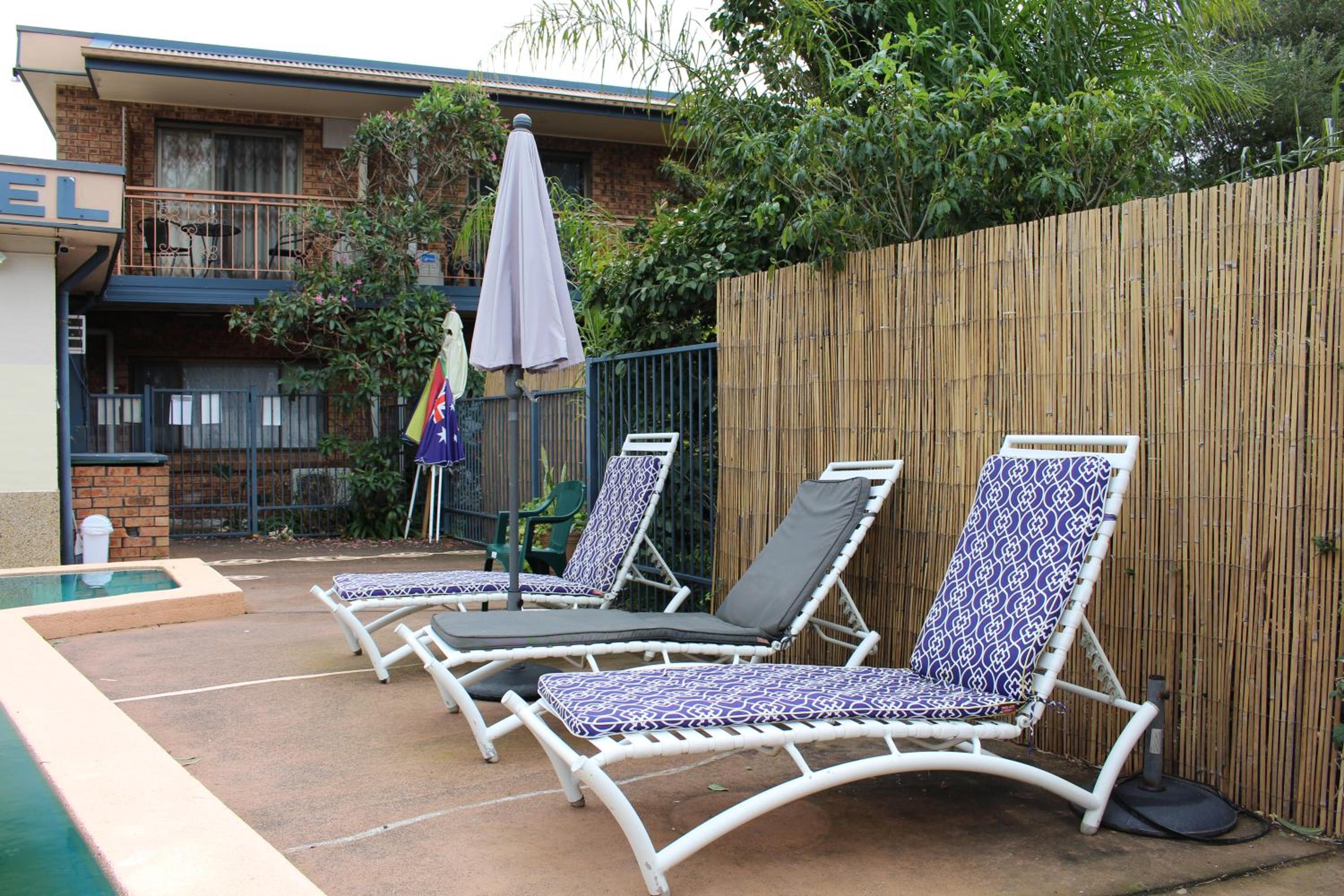Bridge View Motel
